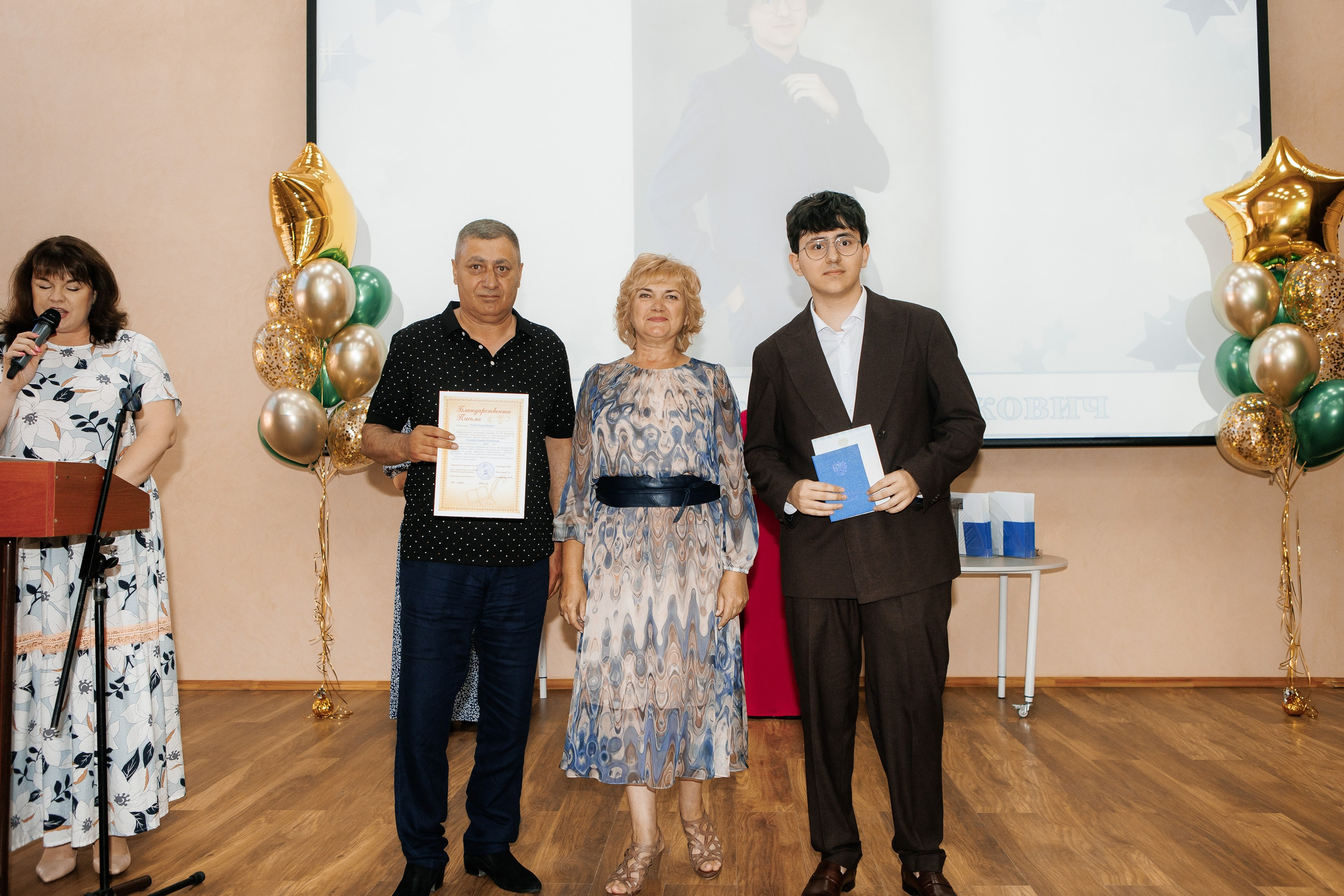Выпускной Гимназия 12 2024 г. Свадебный и портретный Фотограф в Липецке Дмитрий Котюков