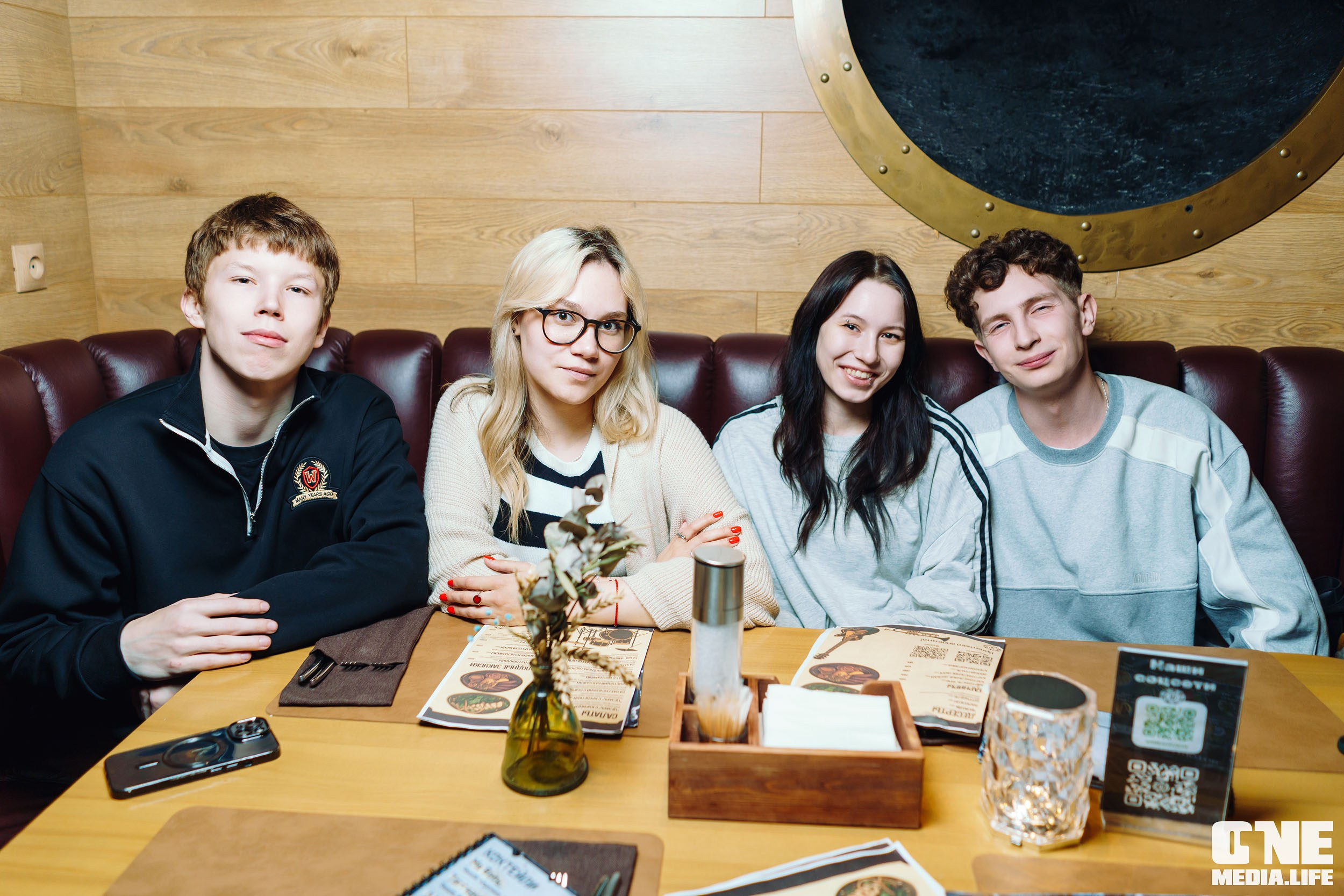 Фоторепортаж из бара Dreadnought. One Media Life: фоторепортажи, фотоотчеты с мероприятий и заведений