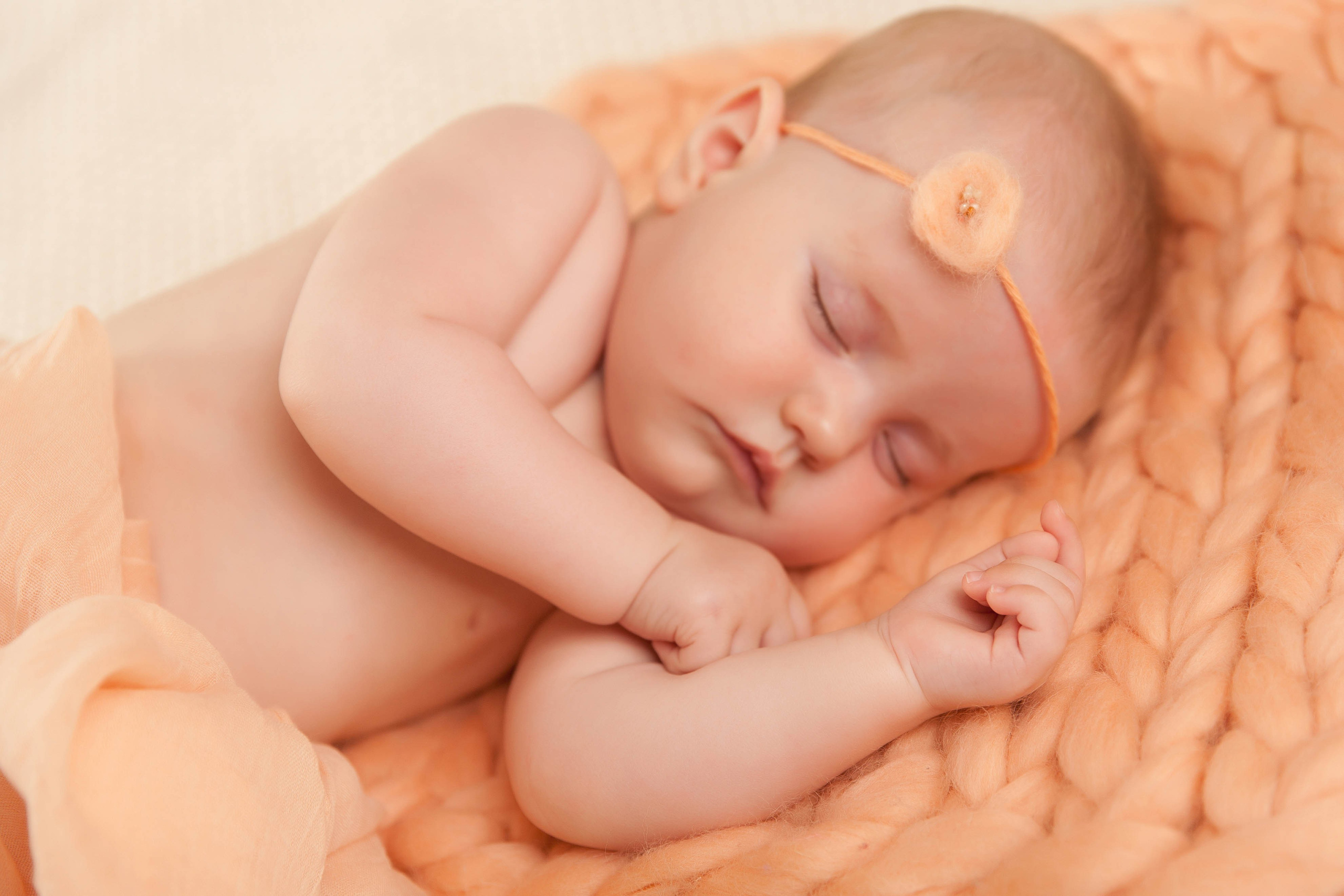 Новорожденные и младенцы. Фотостудия Алматы. Фотосъемка Алматы. Фотосессия Алматы. Фотокурсы. Обучение фотографии. Аренда студии