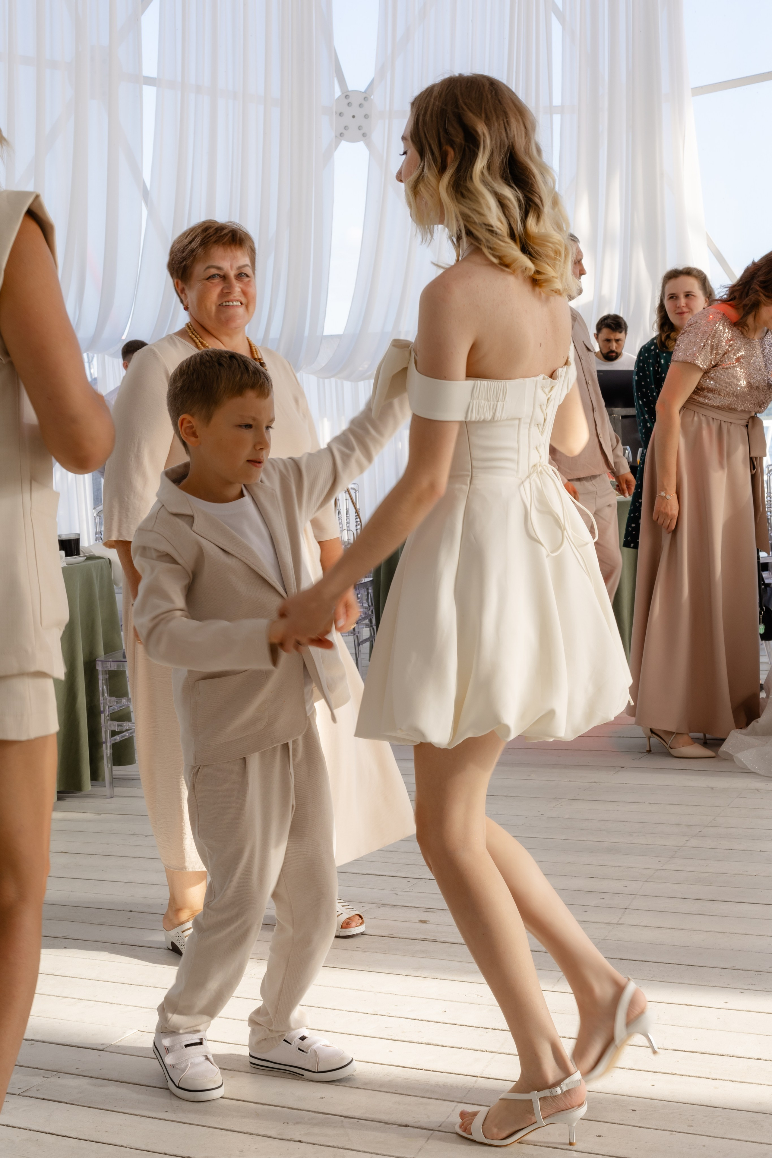 Саша и Алина. Главная