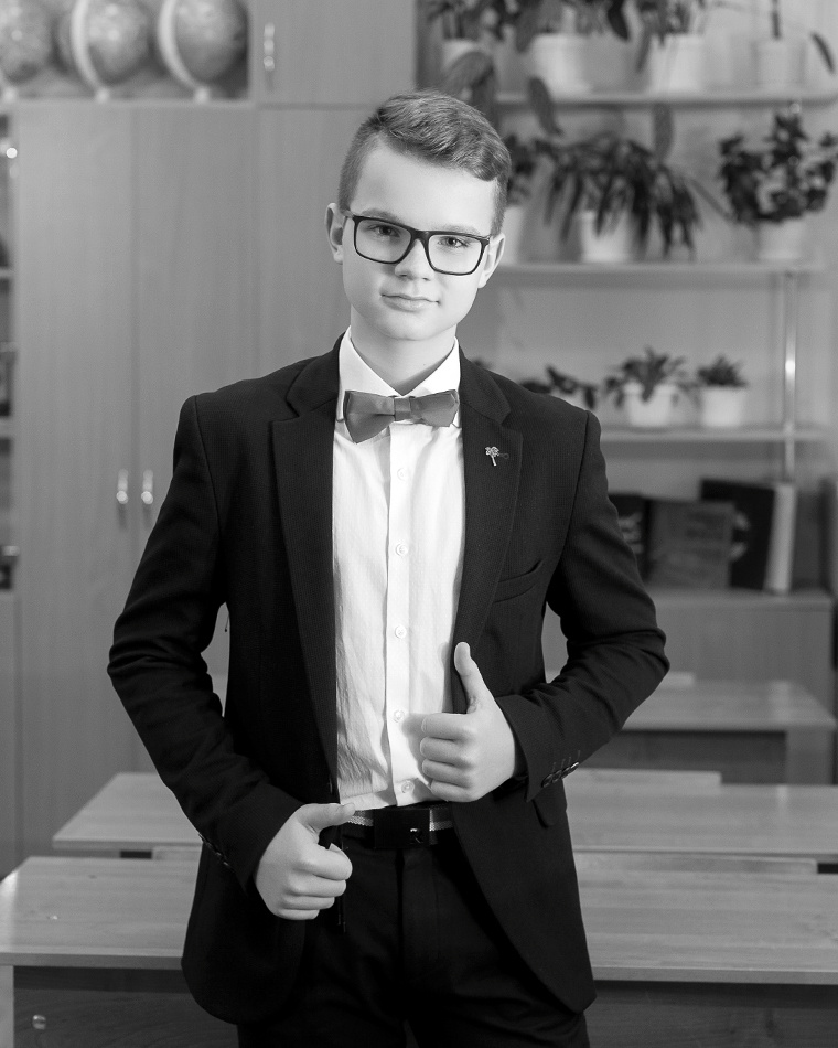Большие выпускные фотокниги для 9 и 11 классов в Вологде | Фотополка