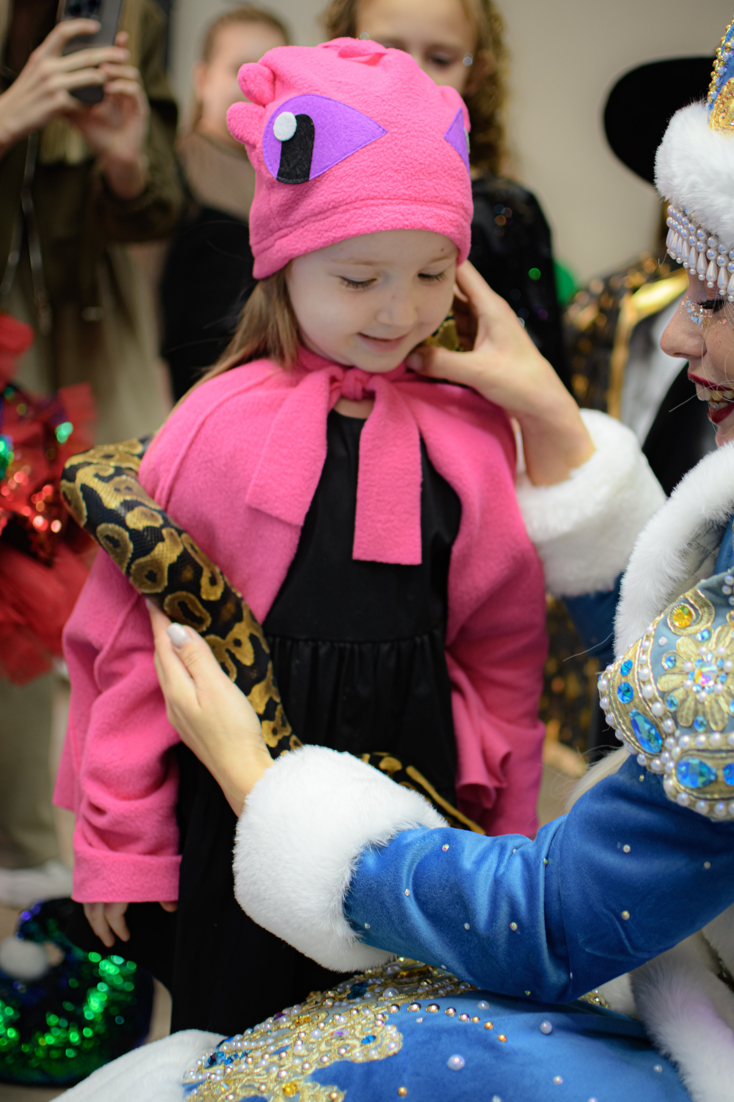 HAPPY NEW YEAR. Photokarish