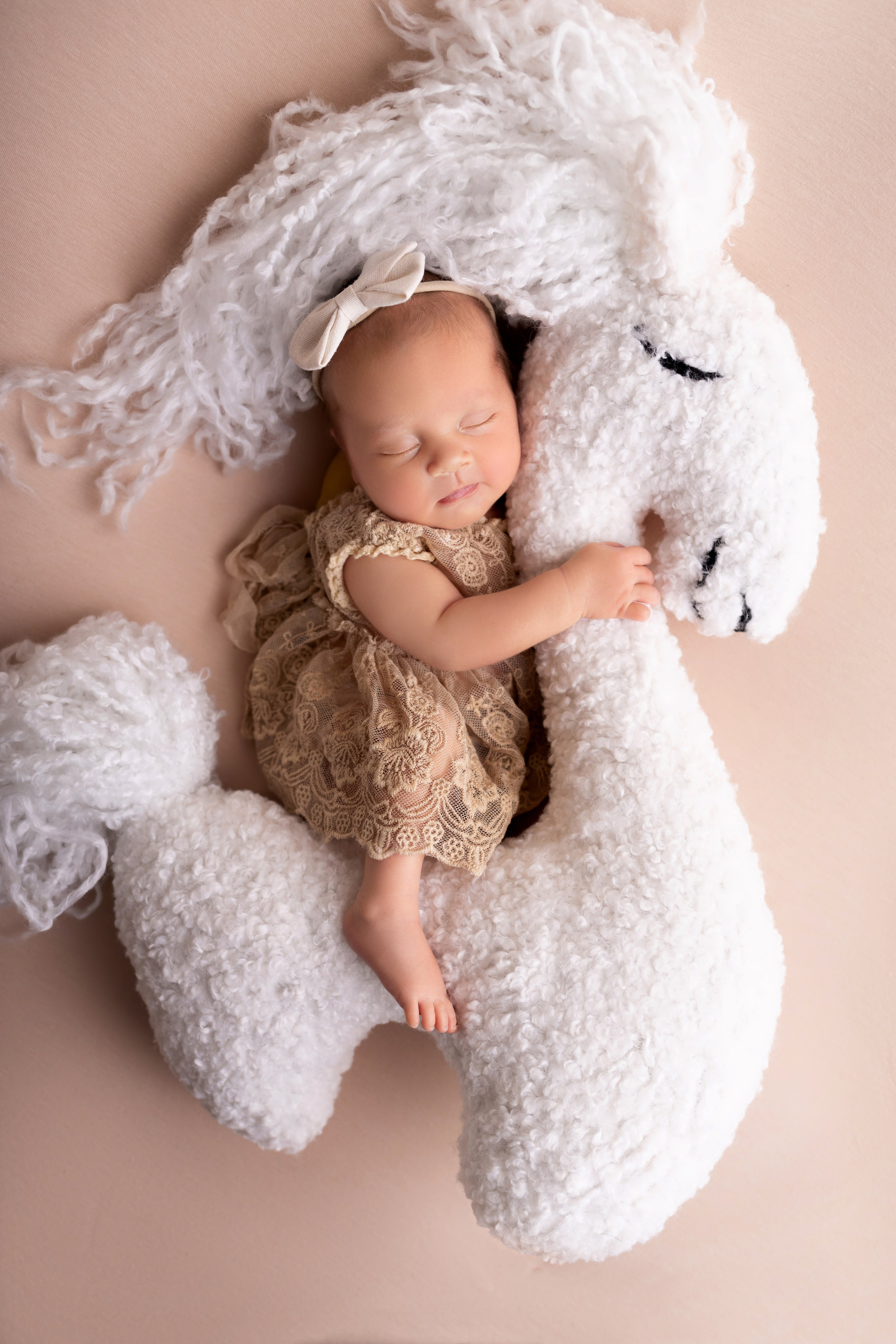 Классическая фотосессия малыша. Фотограф новорожденных малышей в Омске и Омской области Эльвира Камаева