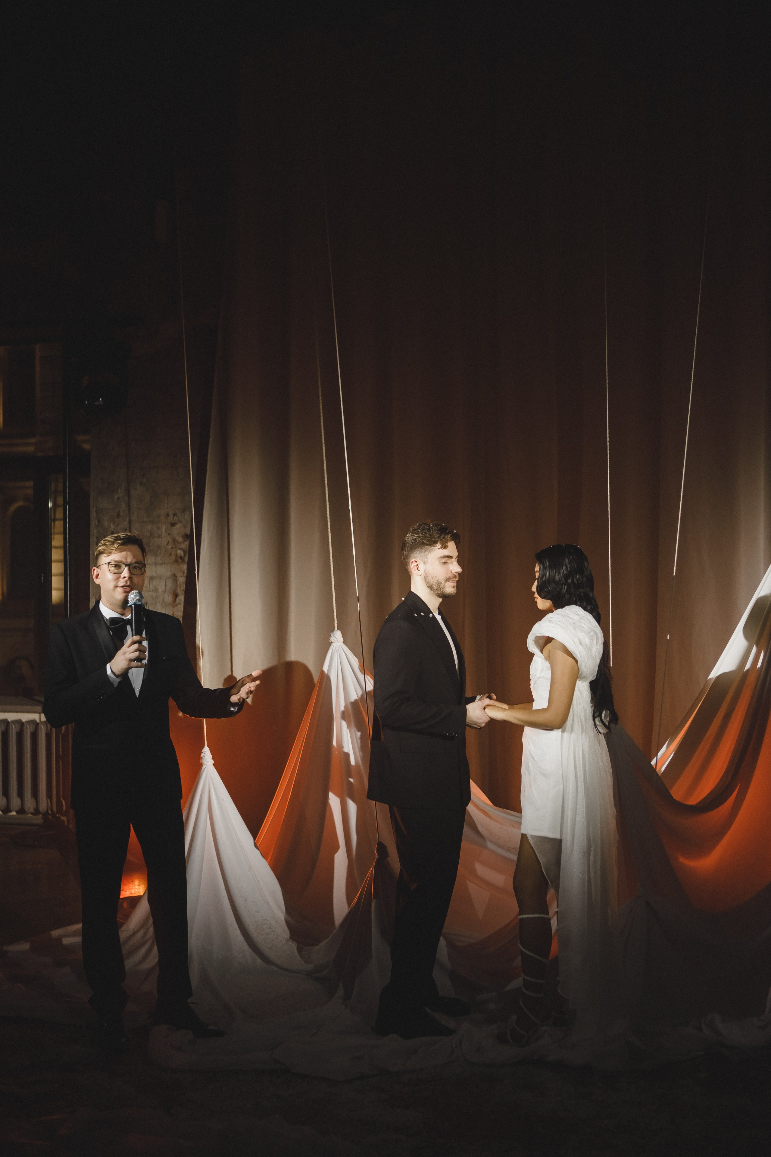 ВЕДУЩИЙ ПАВЕЛ ПАВЛОВ