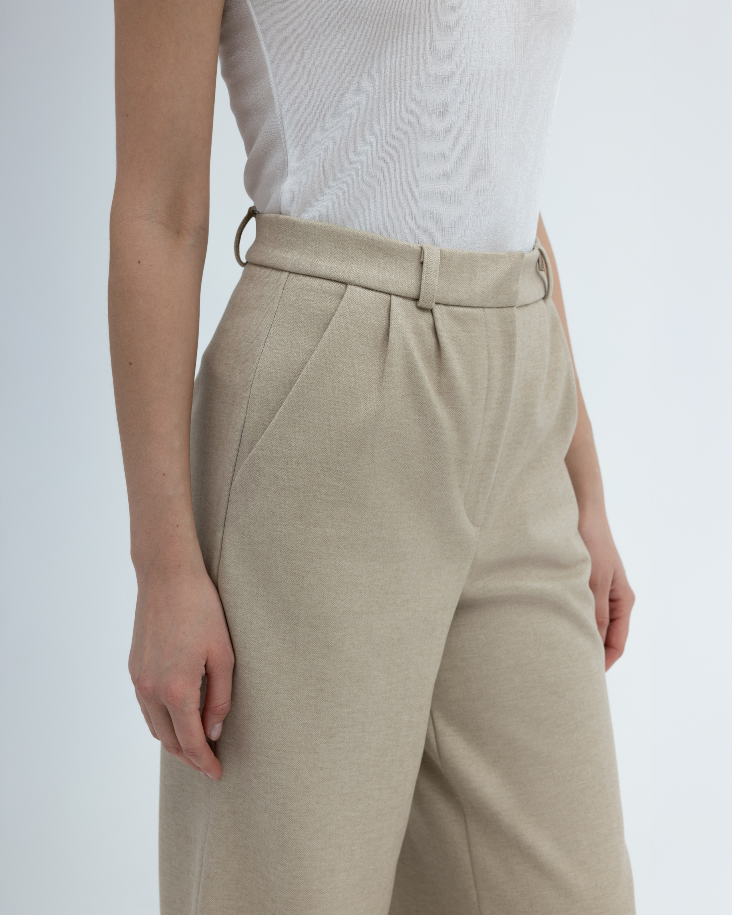 Voix. Photographer. Producer. Retoucher