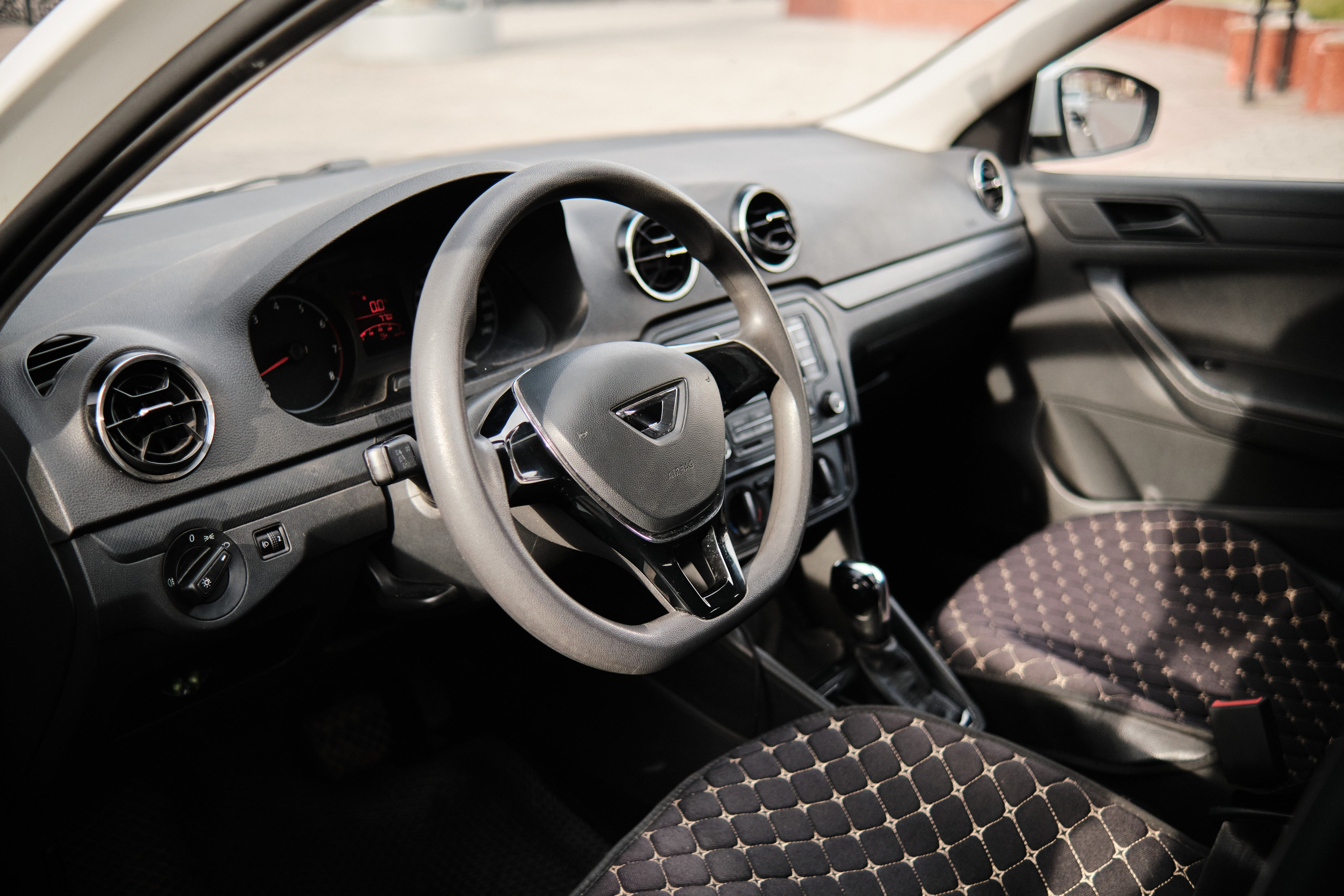 Новый автопарк Яндекс такси в Новокузнецке. Свадебный и семейный фотограф в Новокузнецке Иван Иванов