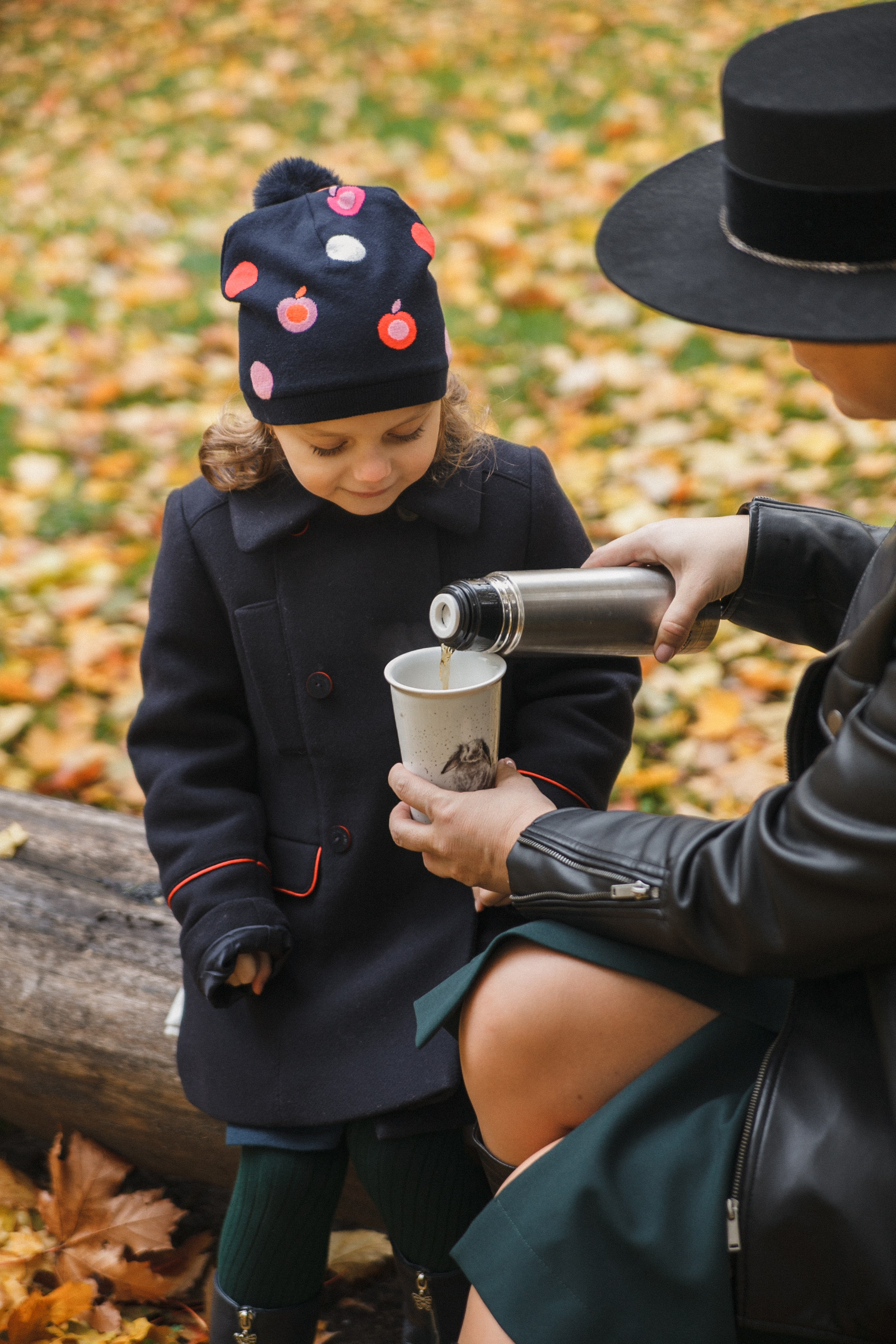 4 ноги, Терем, чай и 1 маленький хвост. Семейный фотограф, свадебный фотограф, женский портрет в Санкт-Петербу