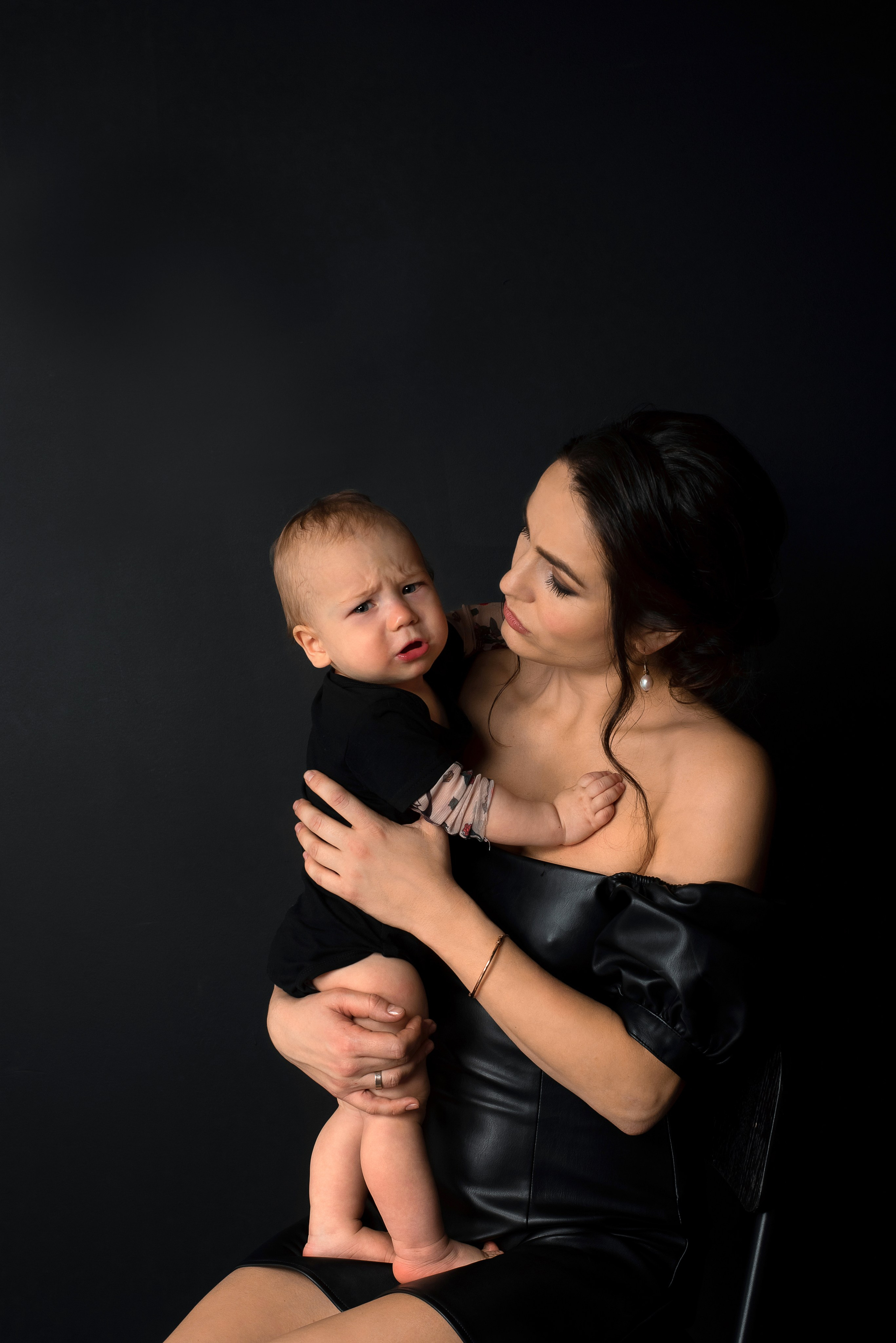 Семейная фотосессия на циклораме в СПб. Фотограф Юлия Кондратьева