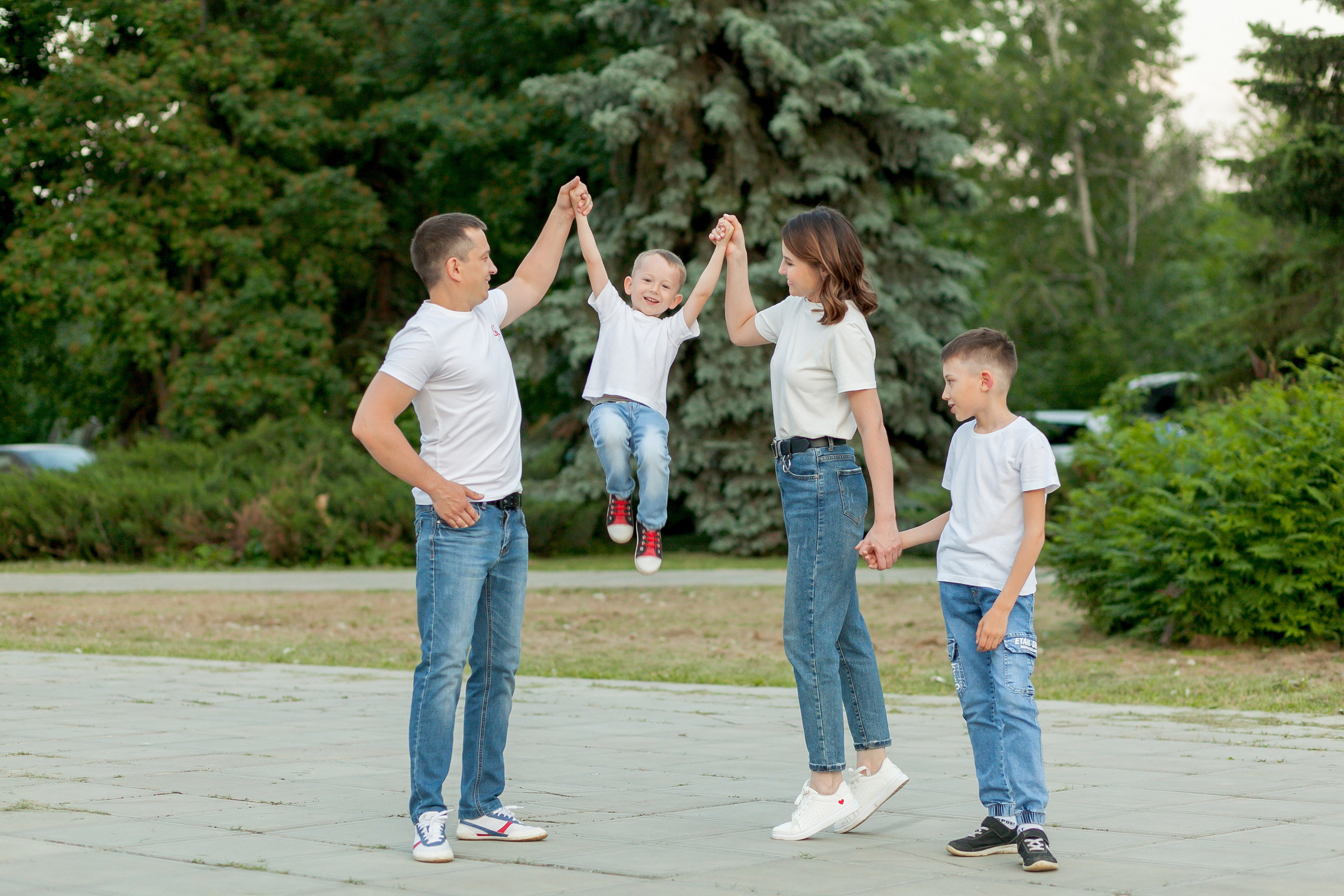 Фотосессия весной. Выпускные альбомы Казань. Семейный и детский фотограф Михаил Мигачев