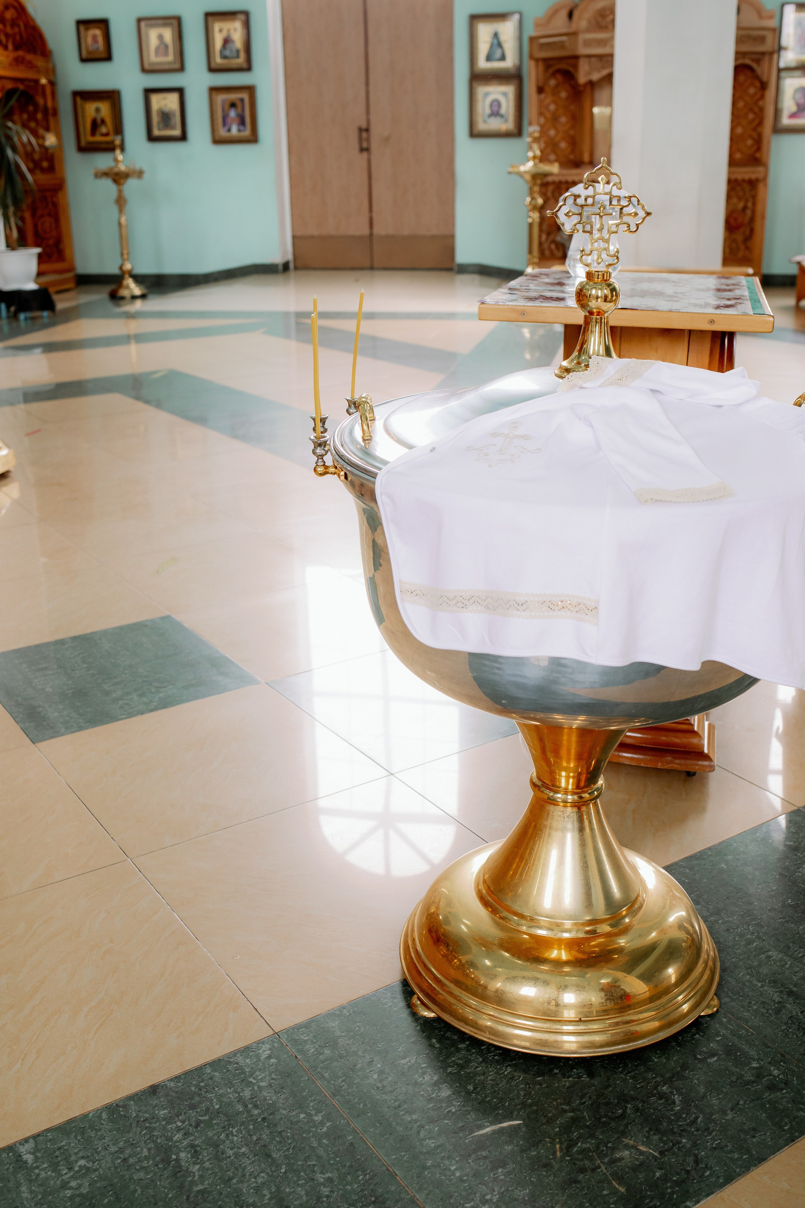 Крещение. Город Гулькевичи. Свято-Троицкий Храм. Свадебный фотограф Кропоткин Краснодар