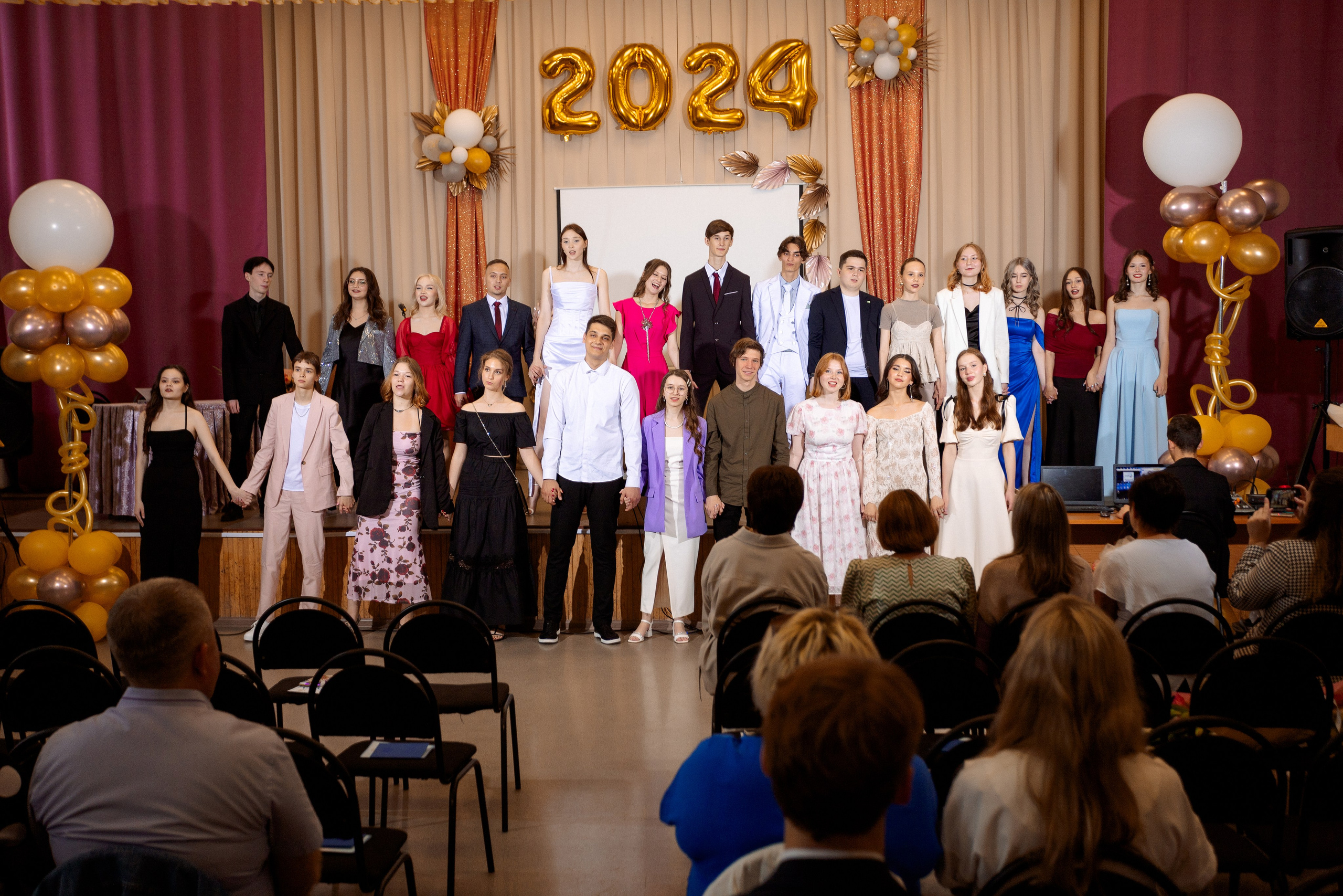 ВРУЧЕНИЕ АТТЕСТАТОВ: Пример. Все фото. Профессиональный фотограф в Ижевске Леша Петров