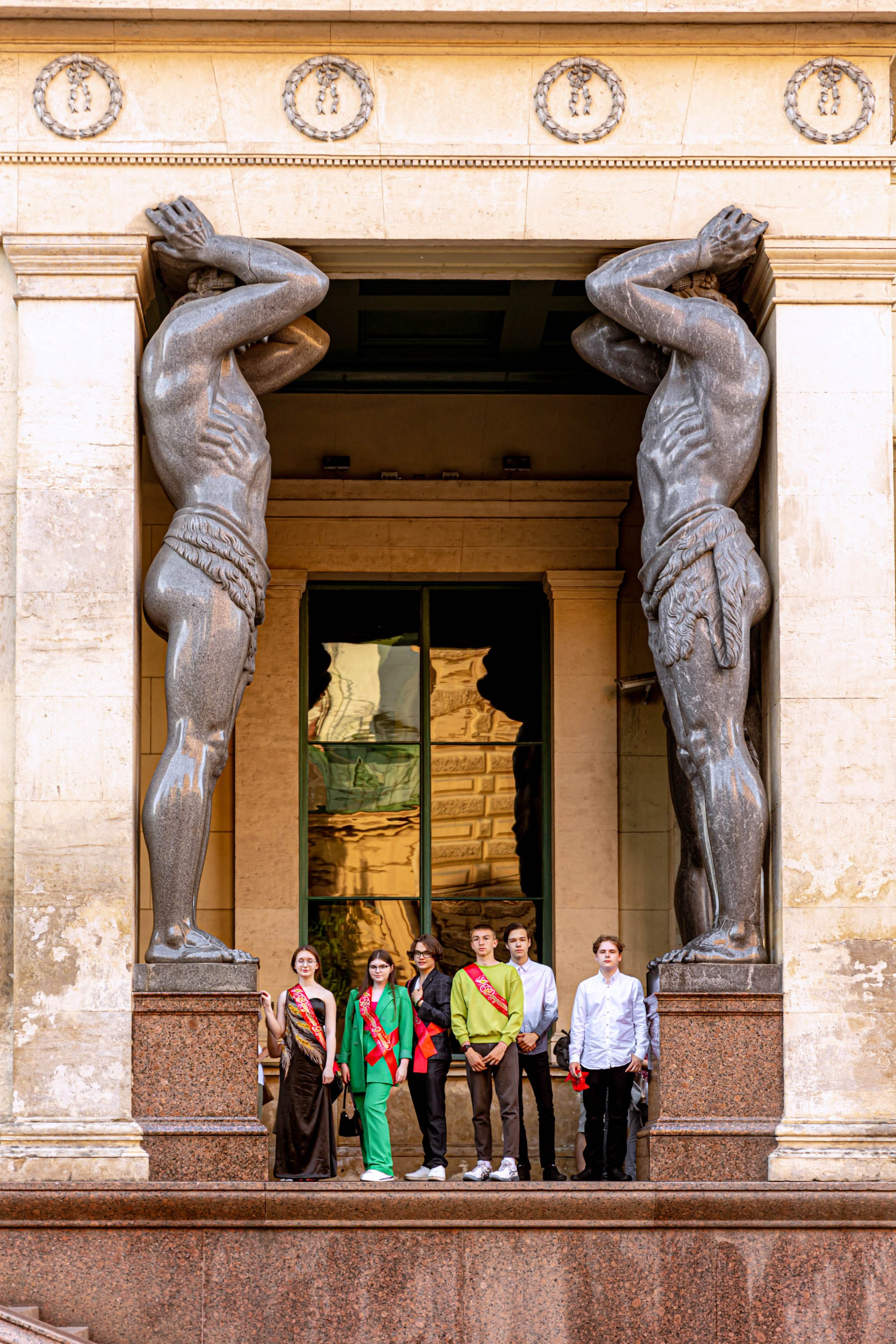 Фотосъёмка школьного выпускного. Фотограф на праздник, корпоратив, День Рождения и Юбилей в г. Санкт-Петербурге Алексей Анкушев