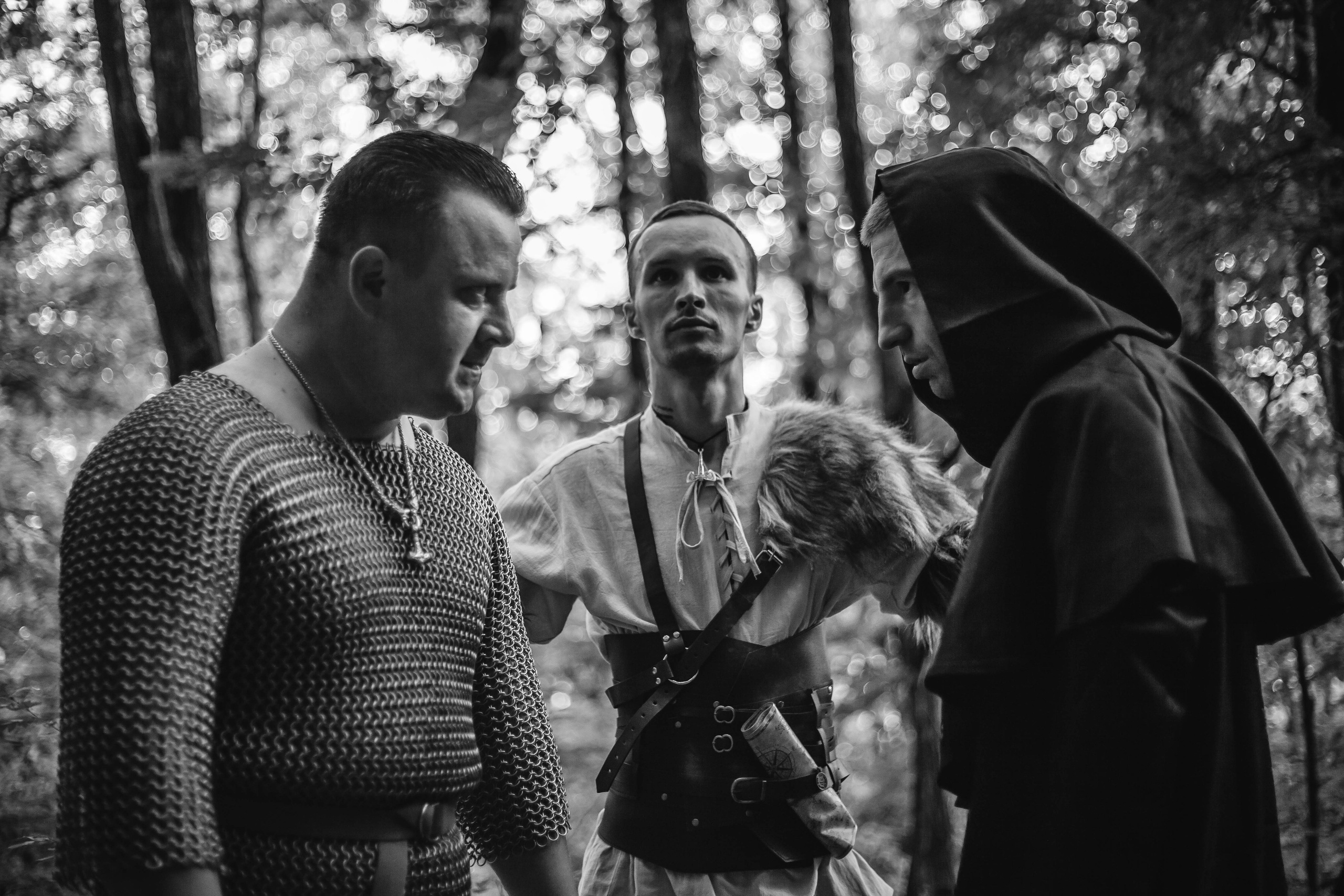 Клип. Уличный фотограф Города N