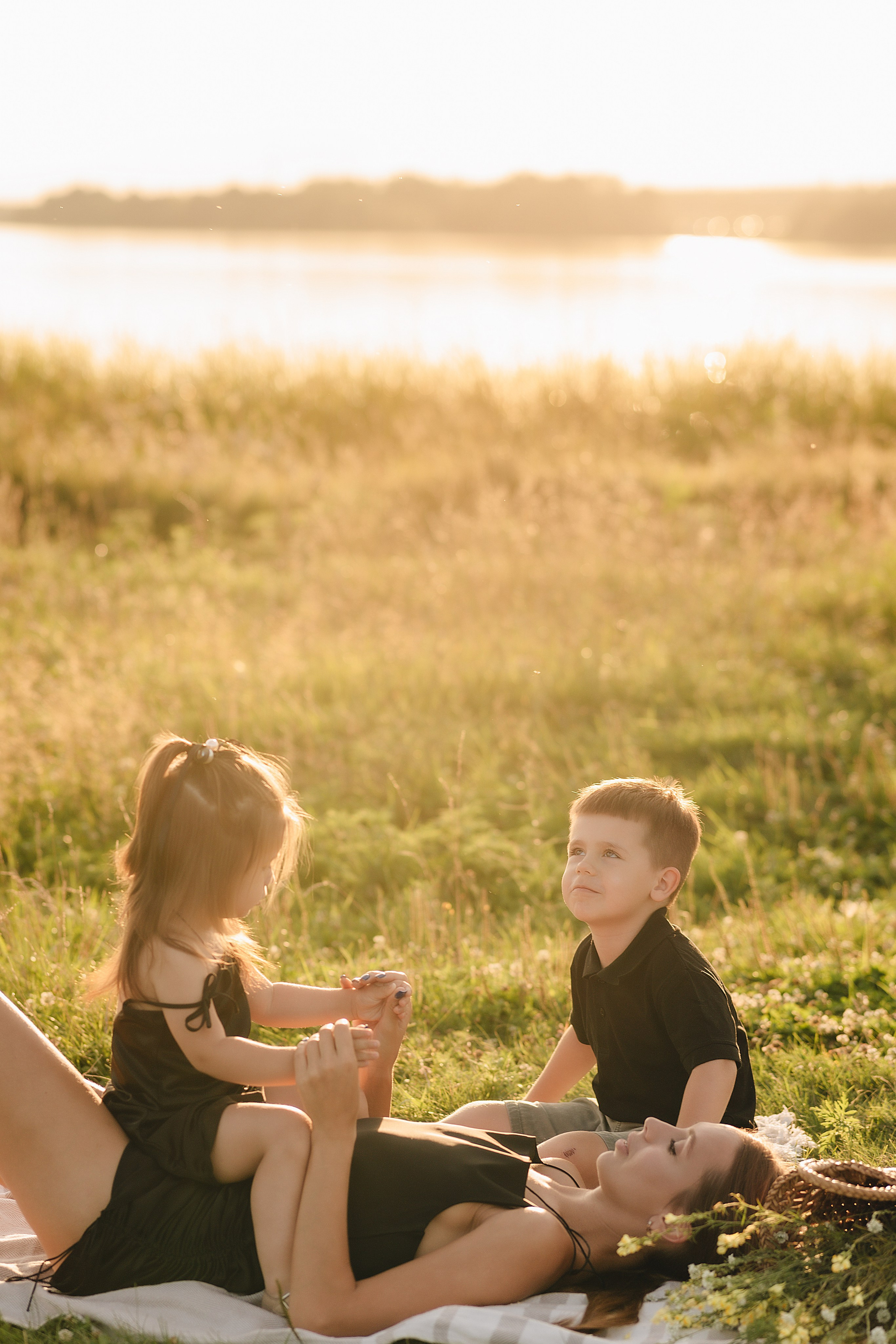 Юлия, Арина и Артём. Фотограф Карина Шмулёва. Воронеж и область