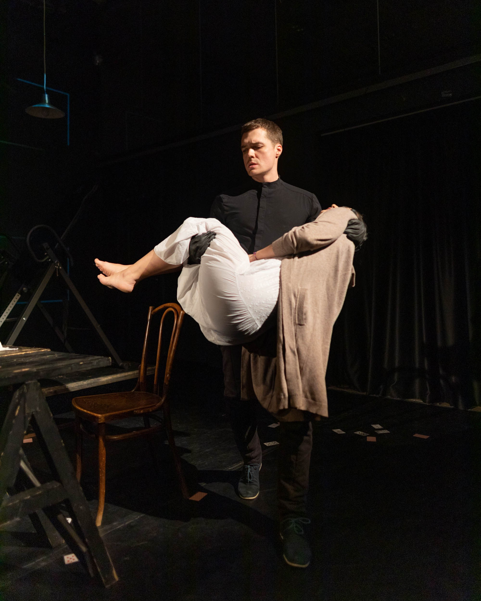 Спектакль «Маскарад». Игорь Березин — фотограф в Москве. Мужские портреты и коммерческая съёмка