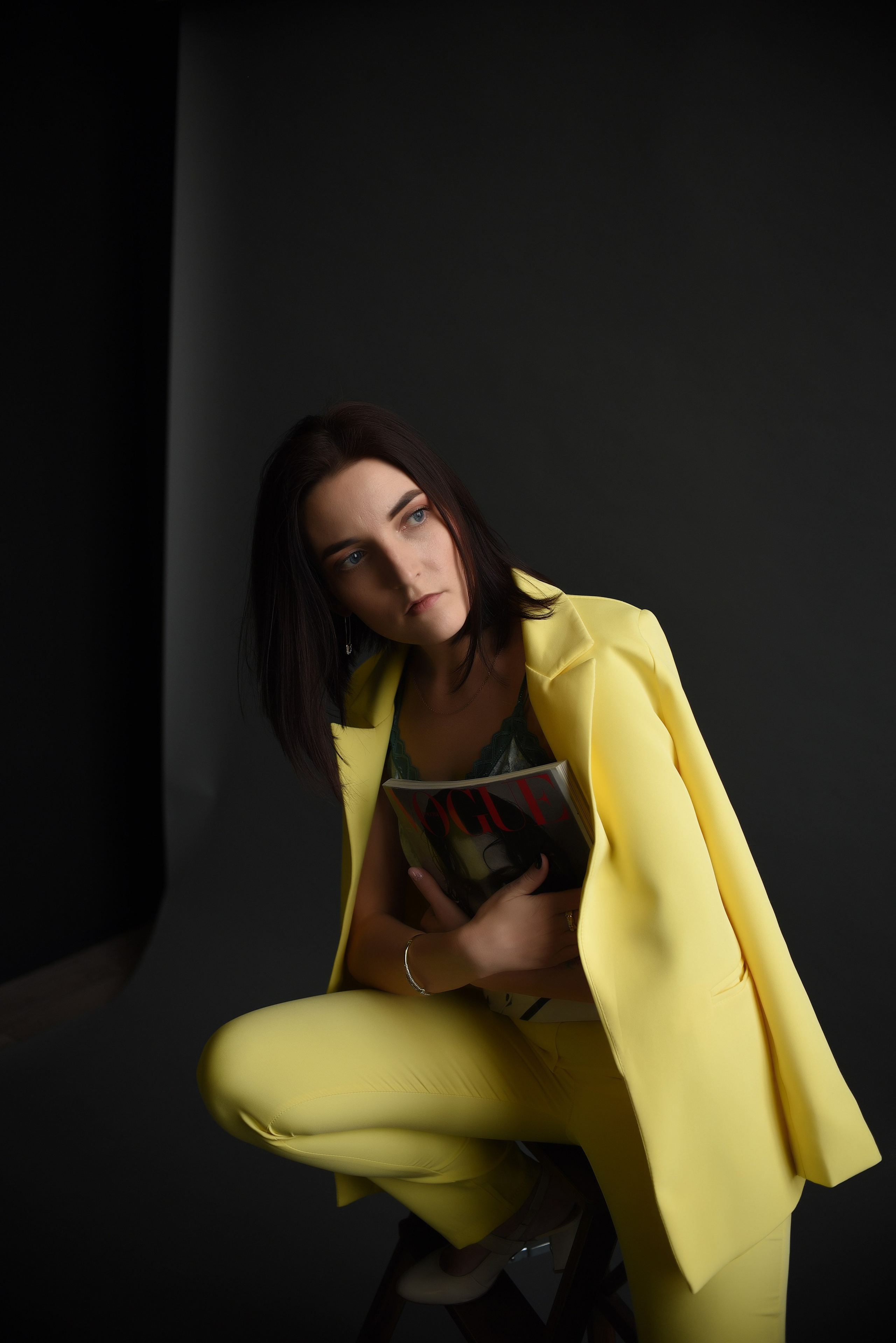 Индивидуальная студийная. Свадебный, семейный, детский, контент фотограф в Омске Максим Ильин