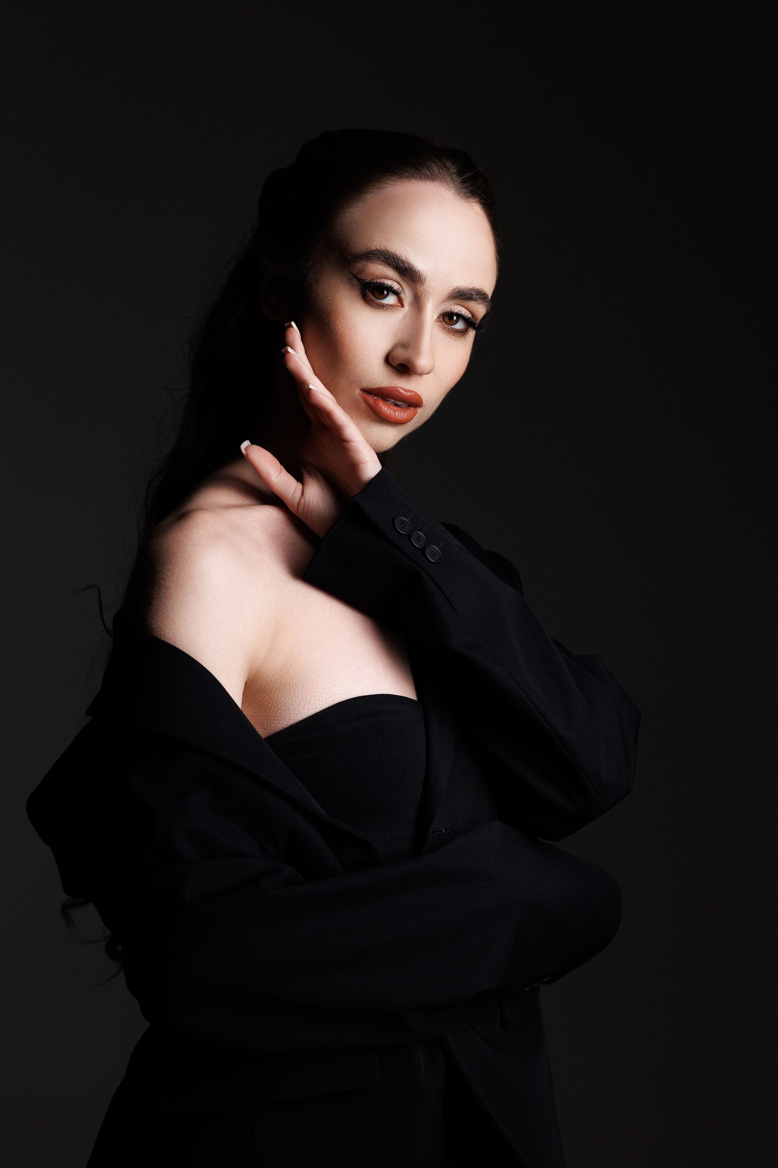 Женский портрет в студии. Фотограф Минск
