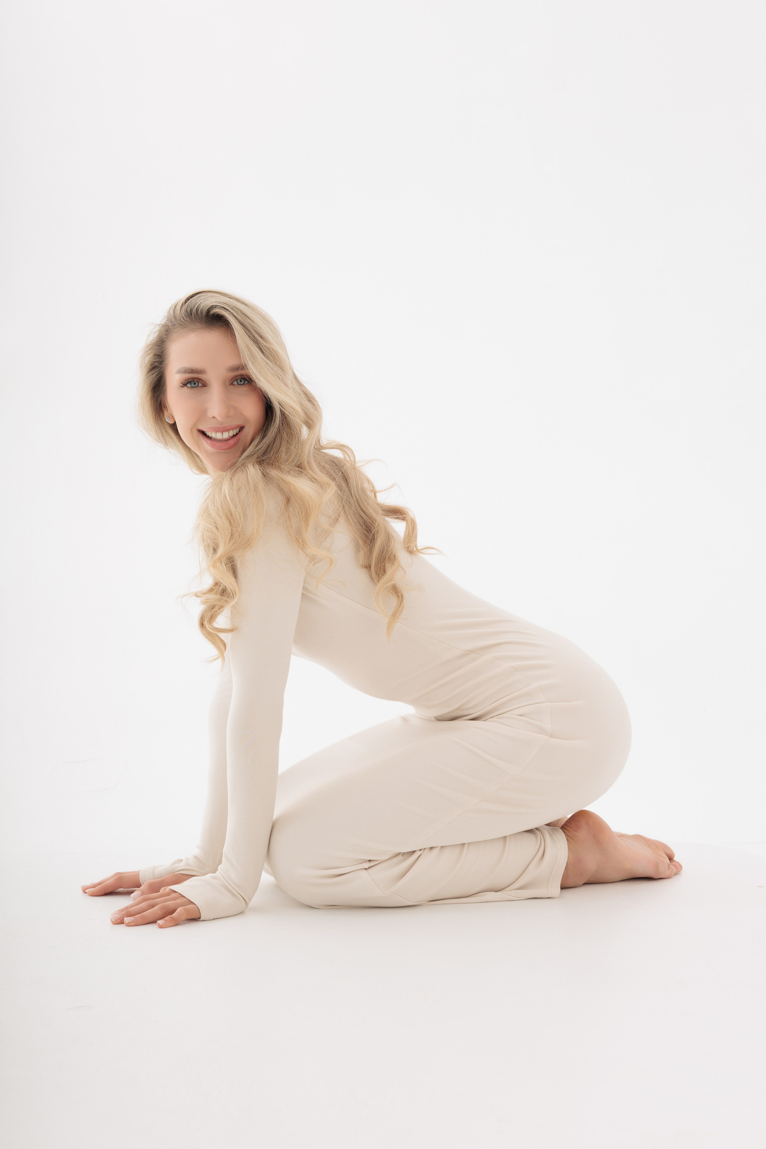 ЖЕНСКИЕ ПОРТРЕТЫ. Минимализм. Портретный, свадебный, репортажный фотограф во Владивостоке Юлиана Джули Фокс