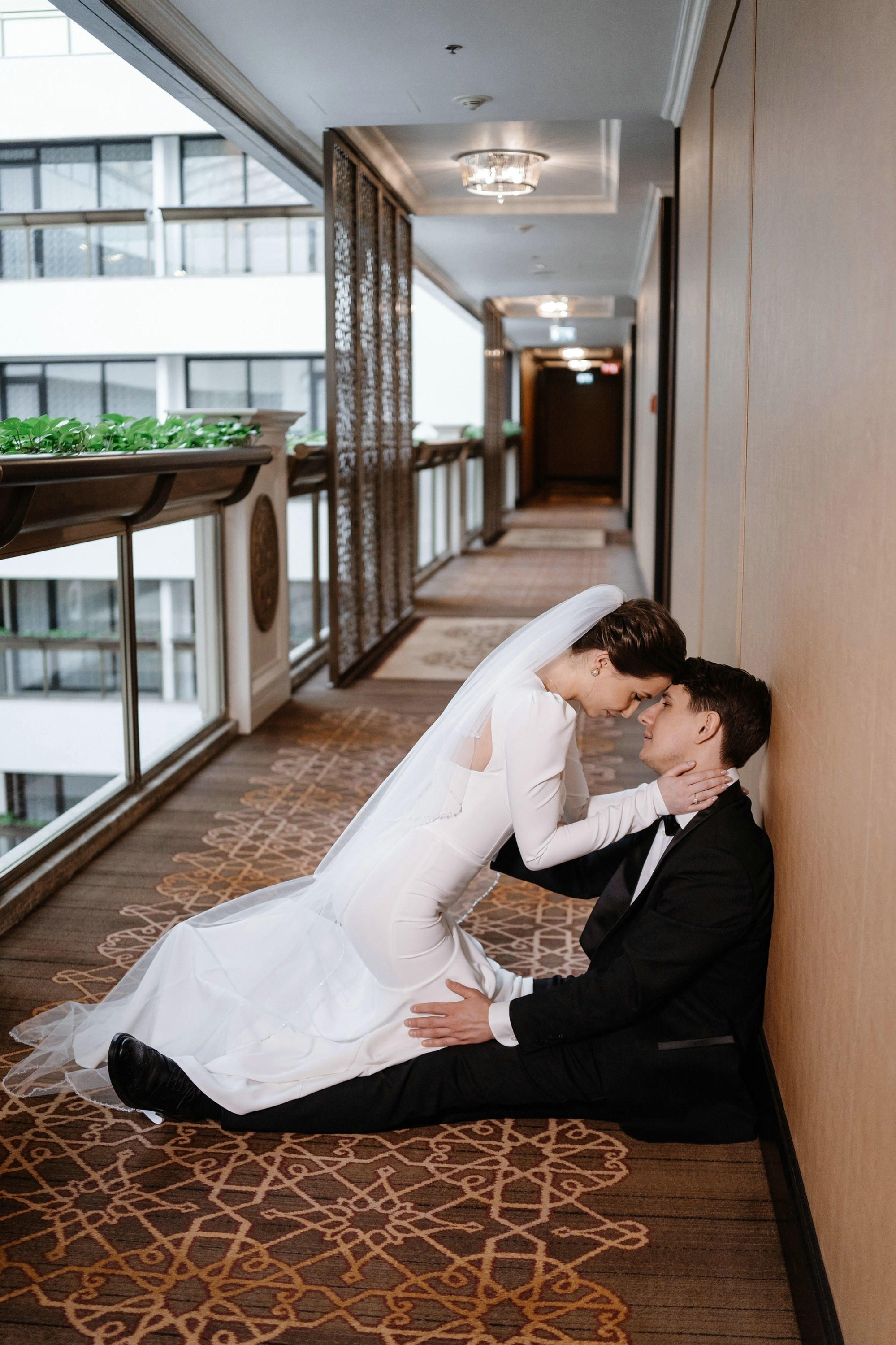 Фотосессия свадьбы в Lotte Plaza. Свадебный и семейный фотограф в Москве Светлана Зоткина