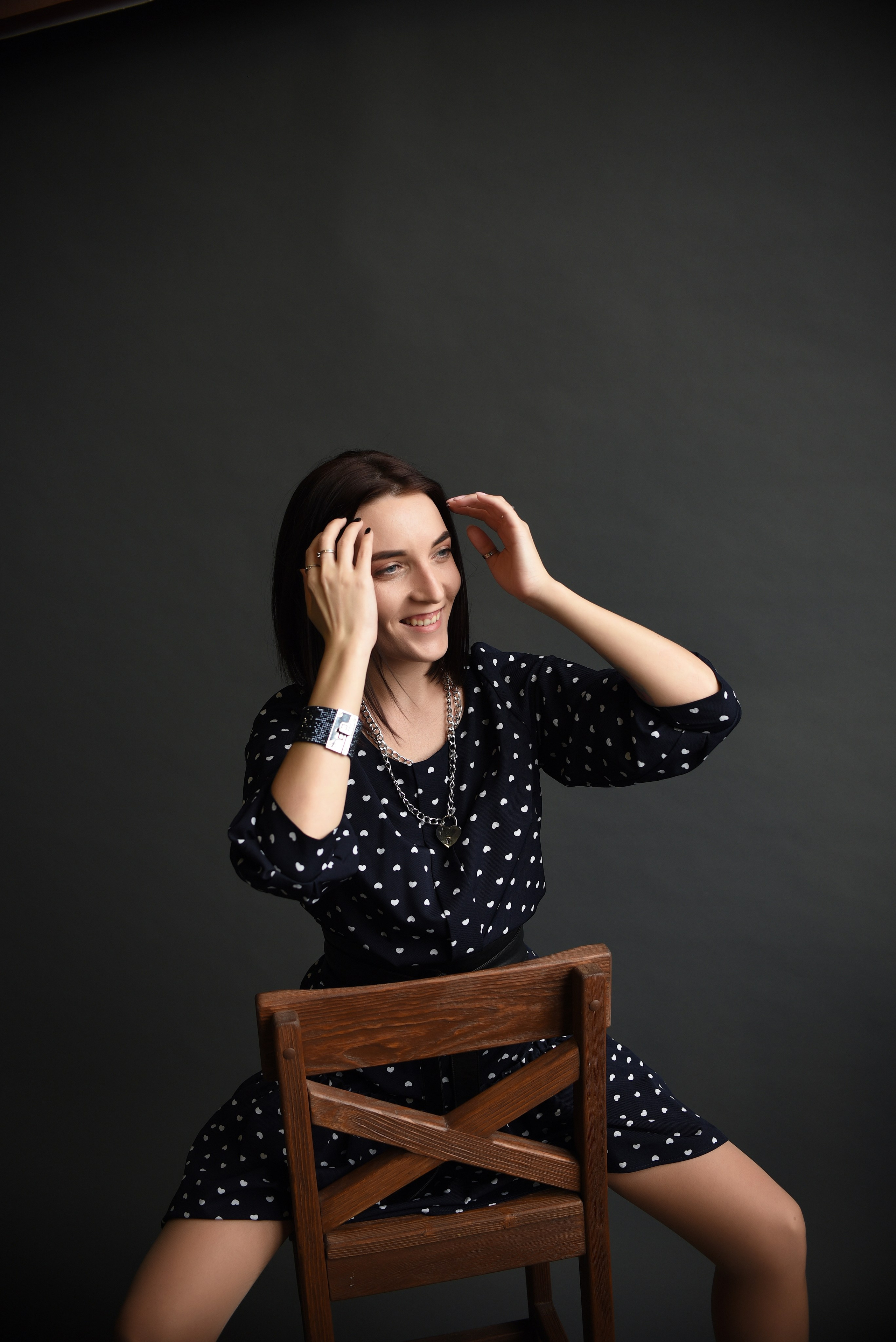 Индивидуальная студийная. Свадебный, семейный, детский, контент фотограф в Омске Максим Ильин