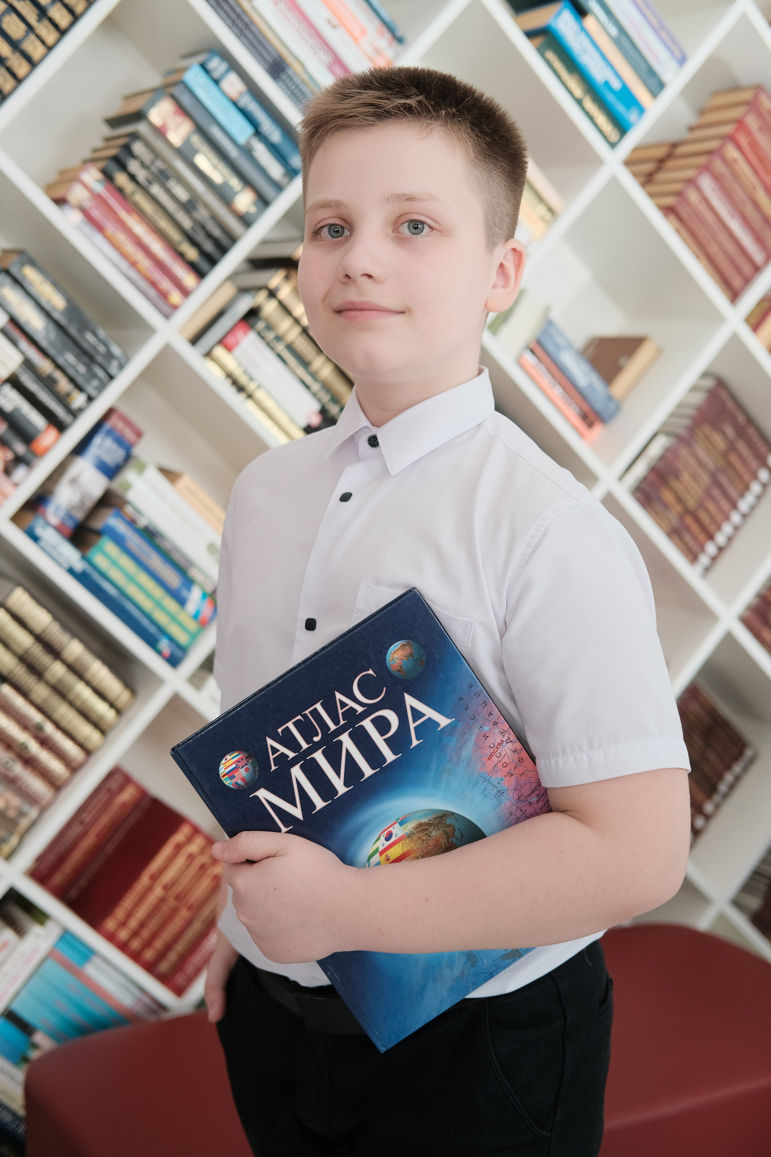 4 класс. Фотограф Елена Дегтярева. Семейная, детская и школьная фотография в Тюмени. Яркие и живые снимки, которые сохранят историю вашей семьи