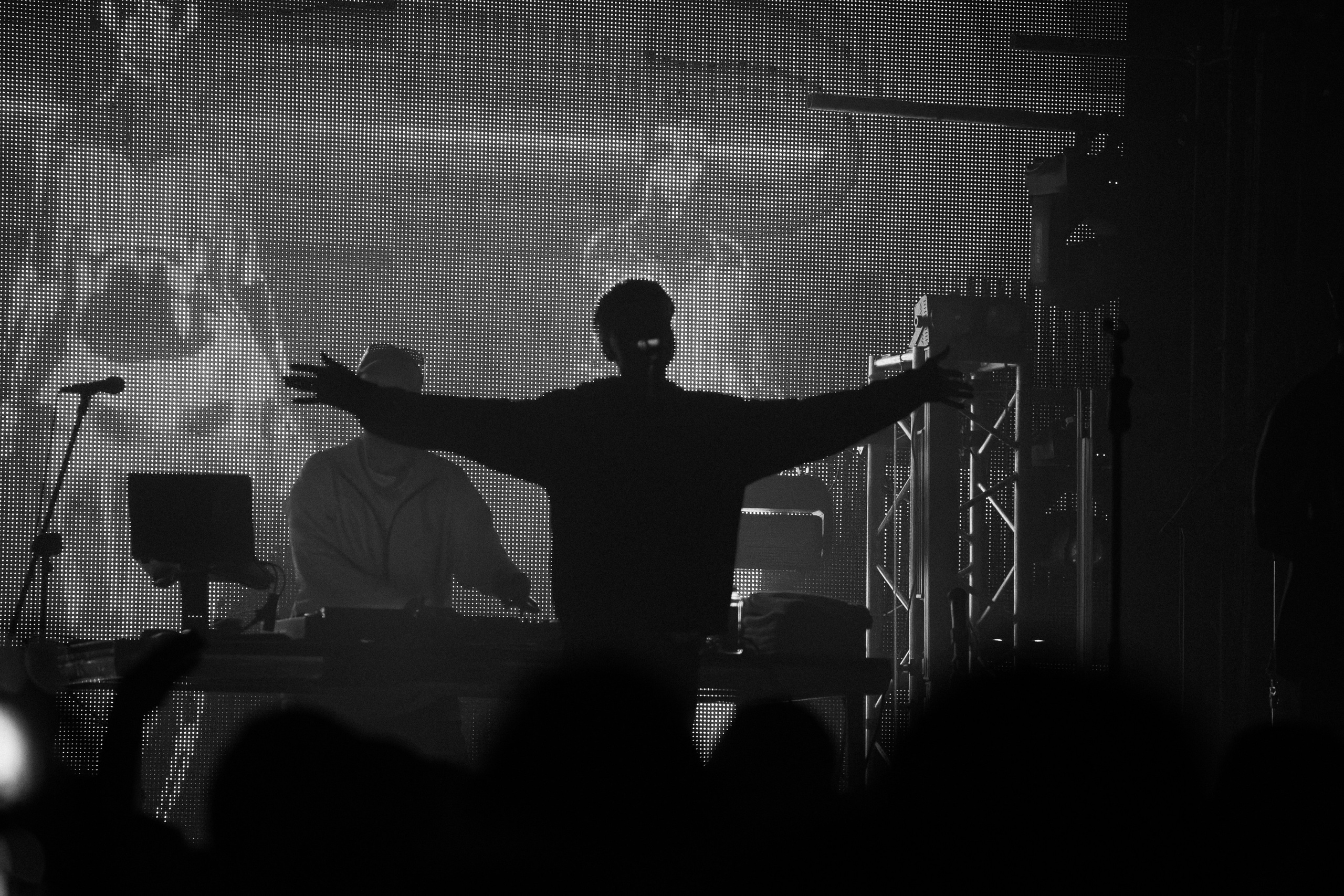 Фотоотчёт и репортаж с концерта группы GAYAZOV$ BROTHER$. Красильников Евгений — профессиональный фотограф в Ростове-на-Дону