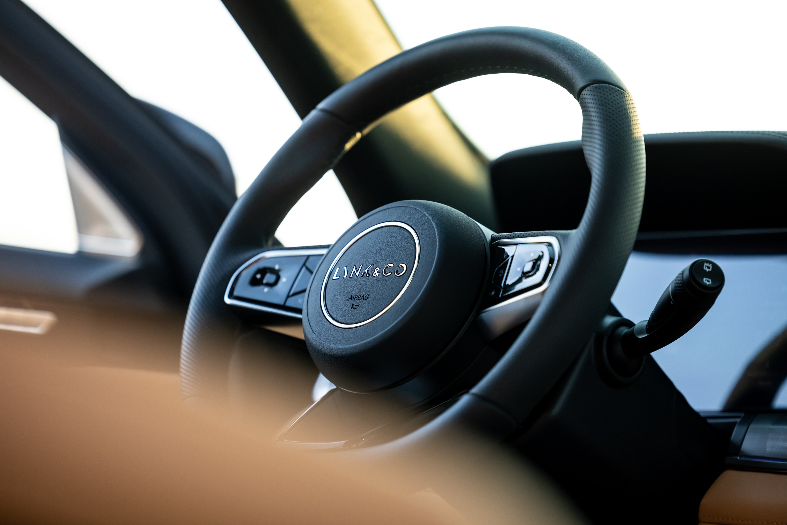 Тест-драйв LYNK & CO. Кристина Шнайдер репортажный фотограф Алматы