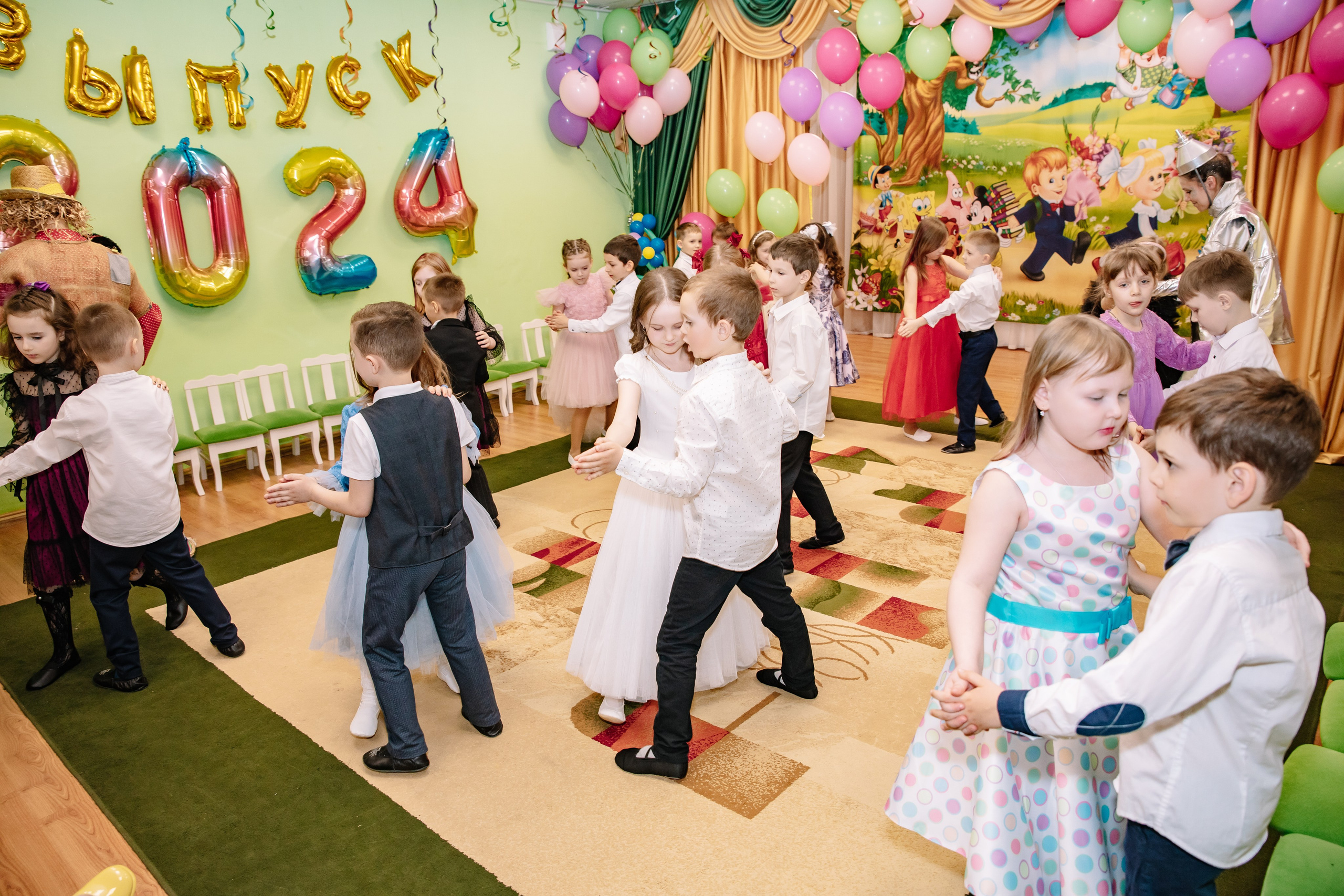 Группа «Сказка» ДС 69 Выпускной 2024. Фотограф в Москве Яна Полосина