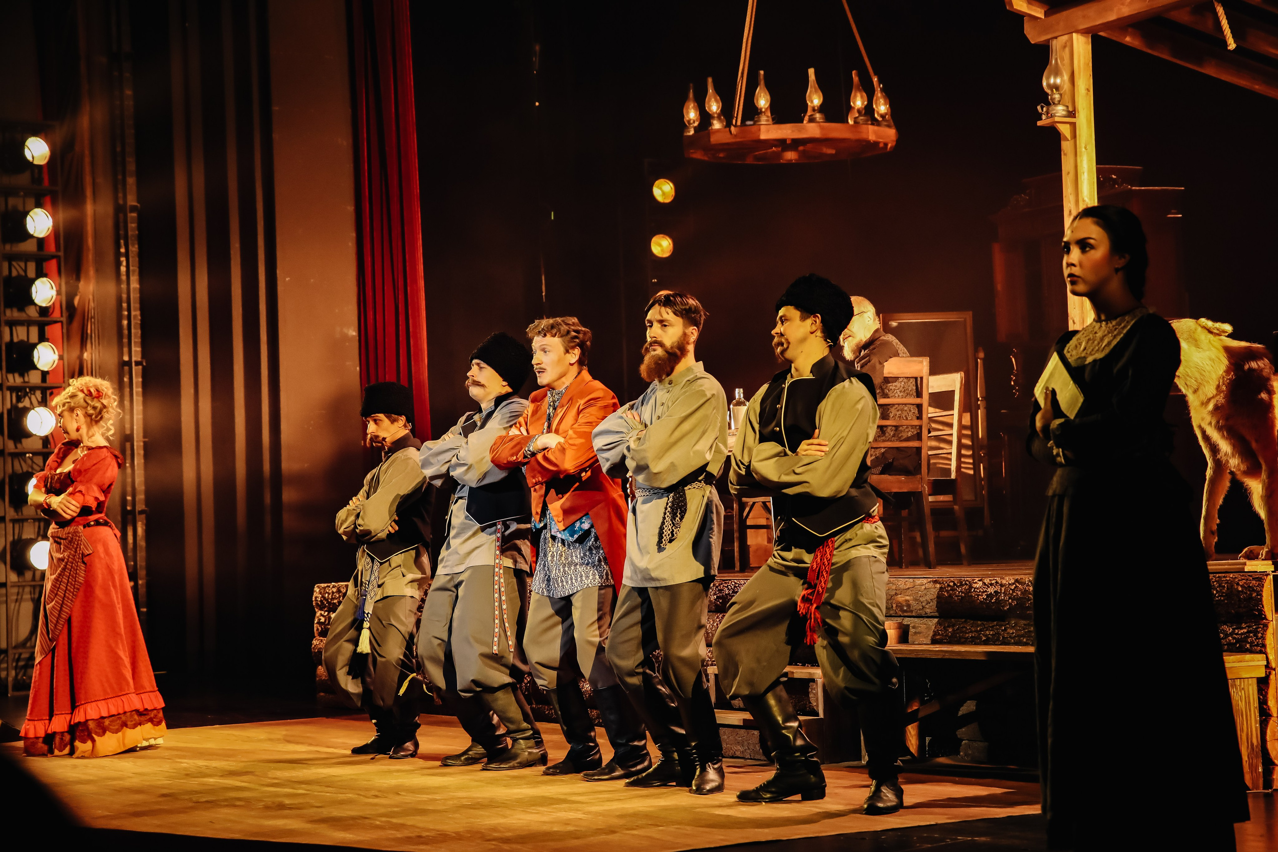 Премьера спектакля «На бойком месте» Театр Сатиры. Профессиональный фотограф в Москве | Заказать фотосессию и съемку