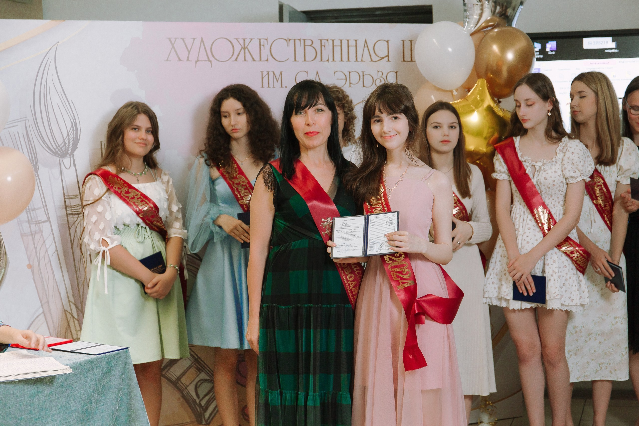 Выпускной в Художественной школе. Выпускные альбомы Натальи Бутко: Новороссийск, Анапа, Геленджик