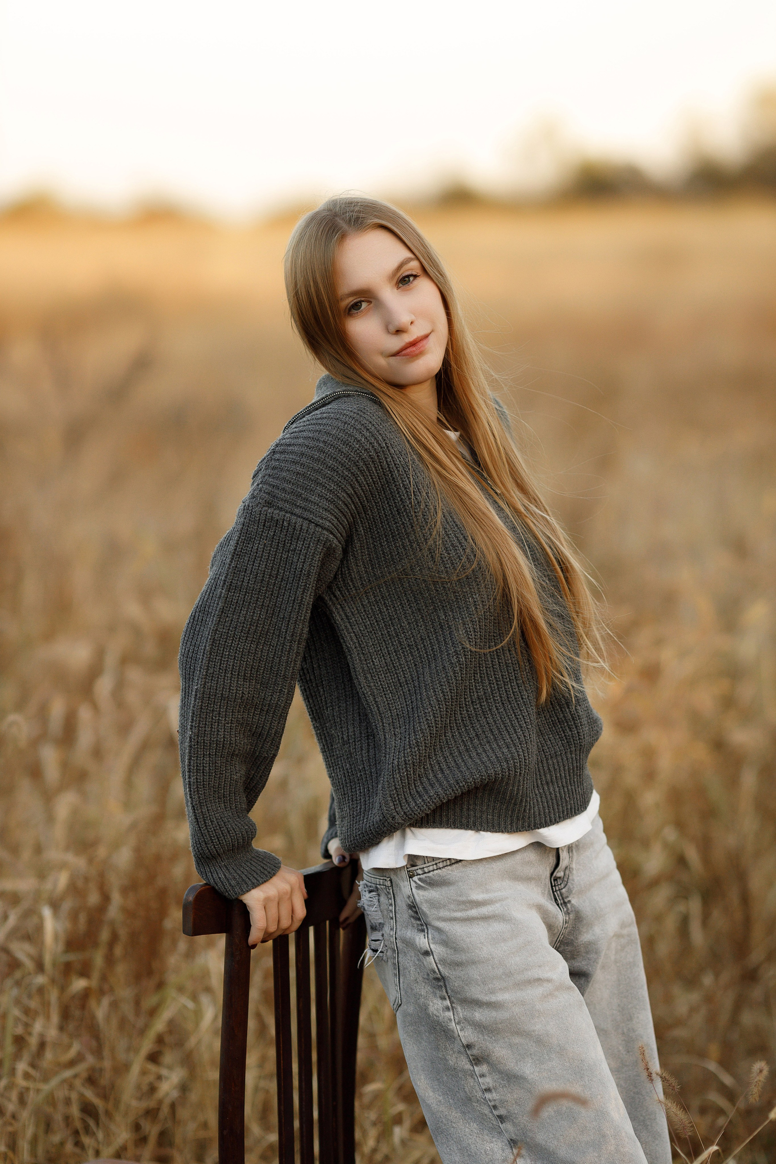 Осень 11 класс (съемка в поле). Photoalbum-vl.ru