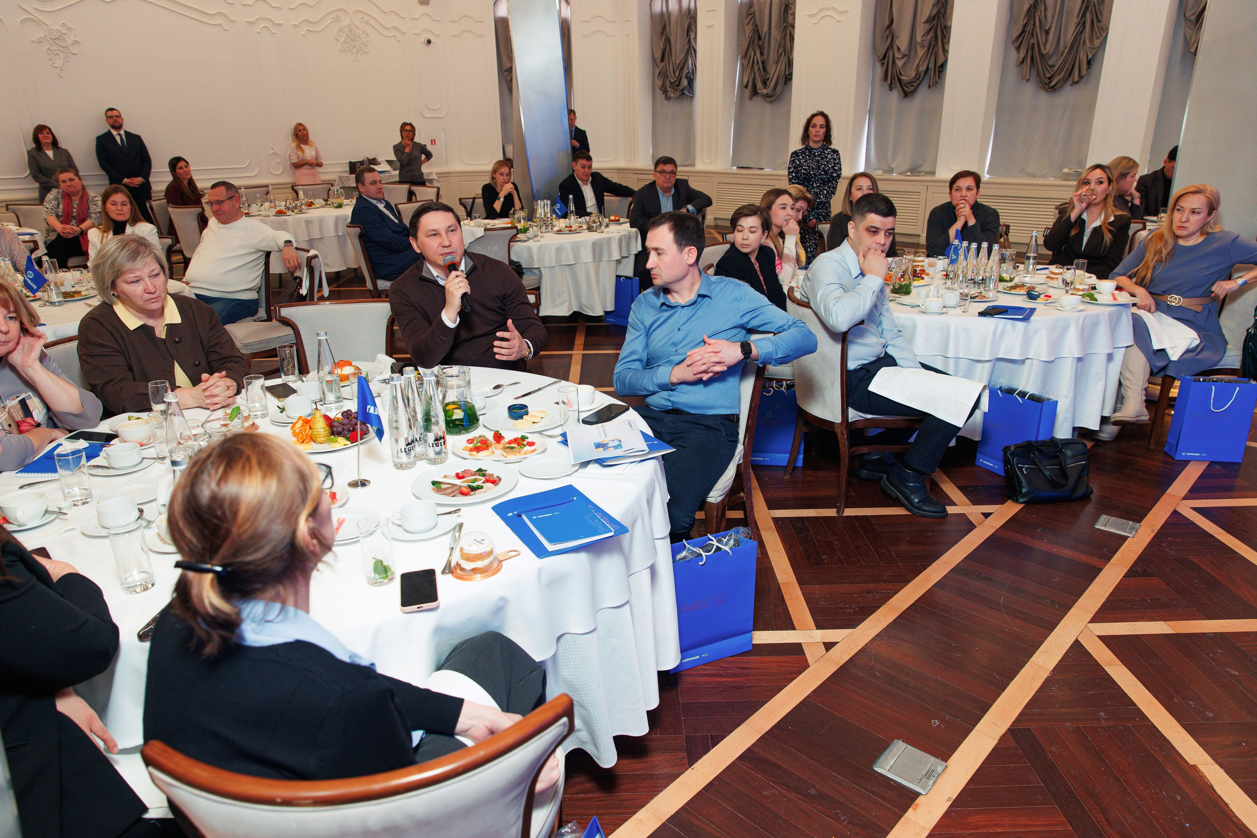 Бизнес-завтрак от Газпромбанка. Репортажный и свадебный фотограф в Уфе Павел Кожевников