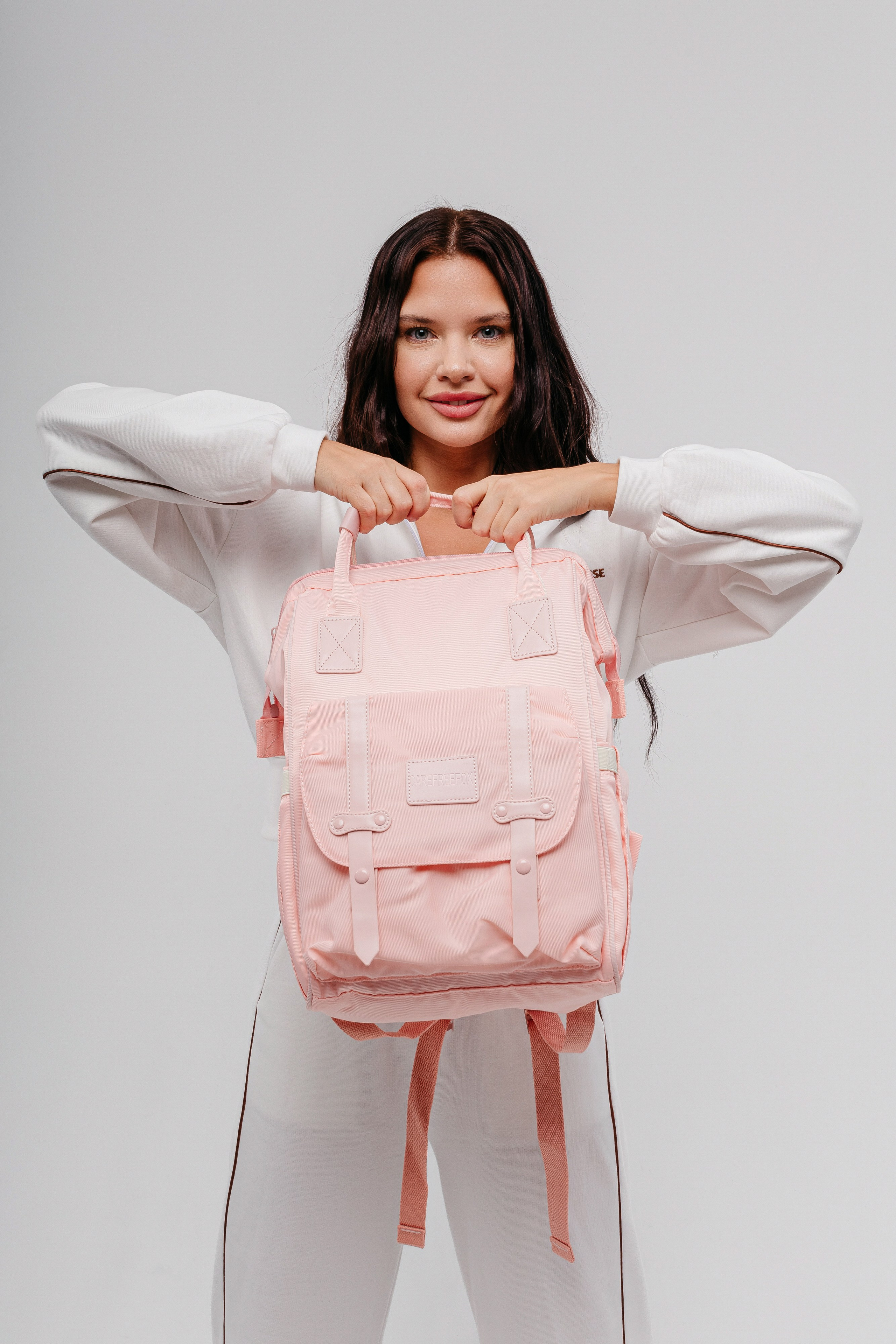 Съёмки для маркетплейсов. Свадебный, семейный, интерьерный фотограф в Краснодаре Денис Голощапов