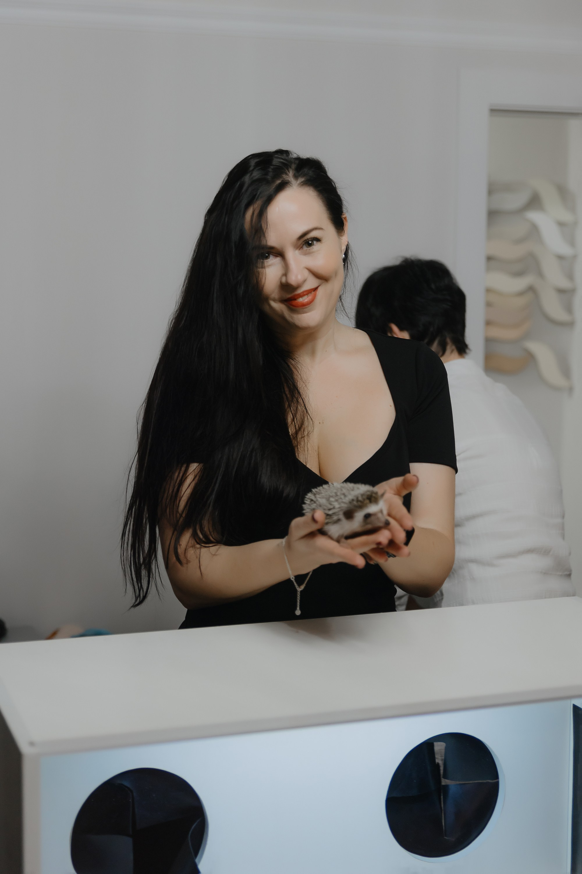 Открытие нового пространства интерьерного салона L. DECO в феврале 2025. L. Deco интерьерный салон. Краски/обои/лепной декор