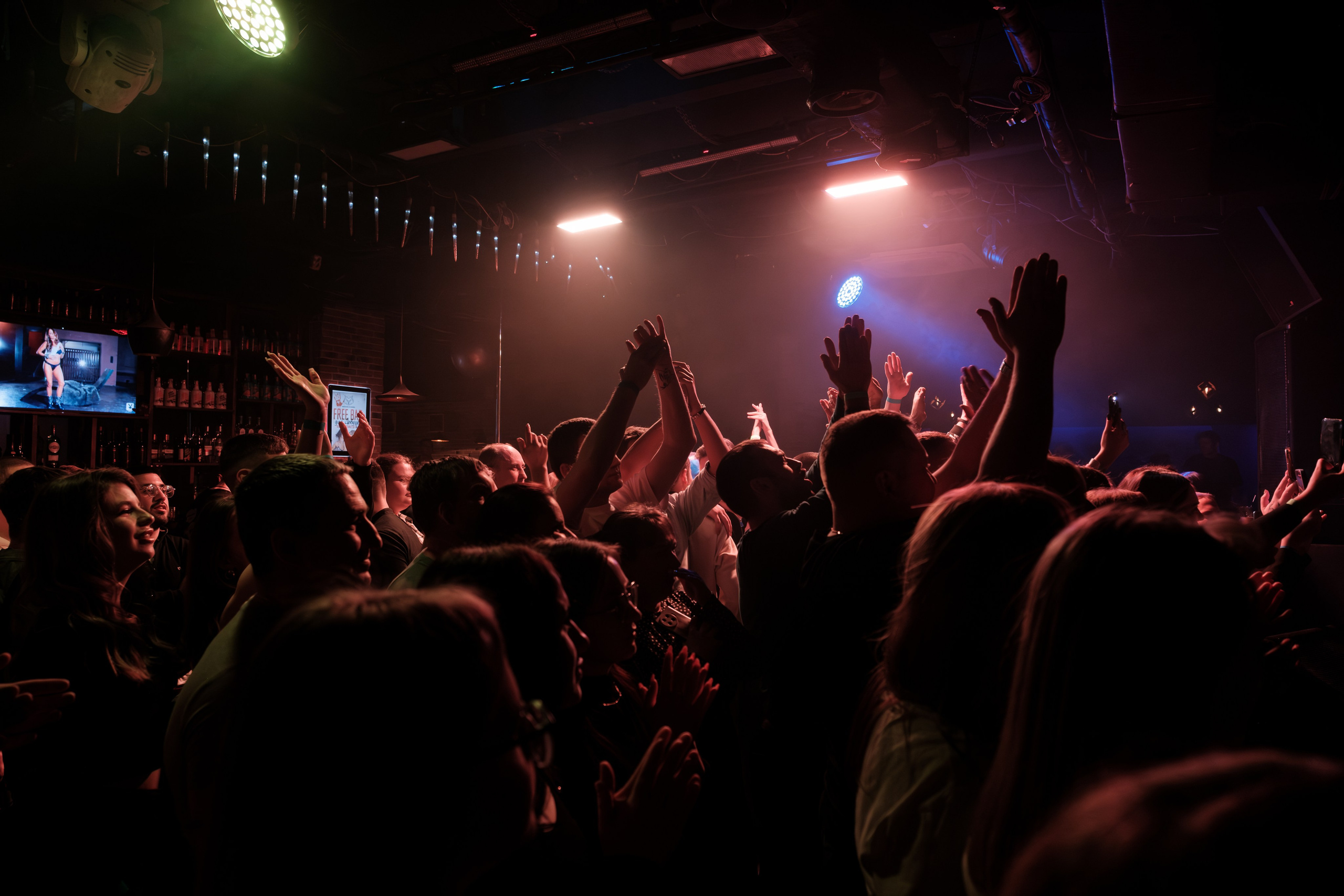 Вечеринка в клубе «Сова». Концерт группы «Инфинити». Профессиональный фотограф в Москве и МО Денис Кулешов