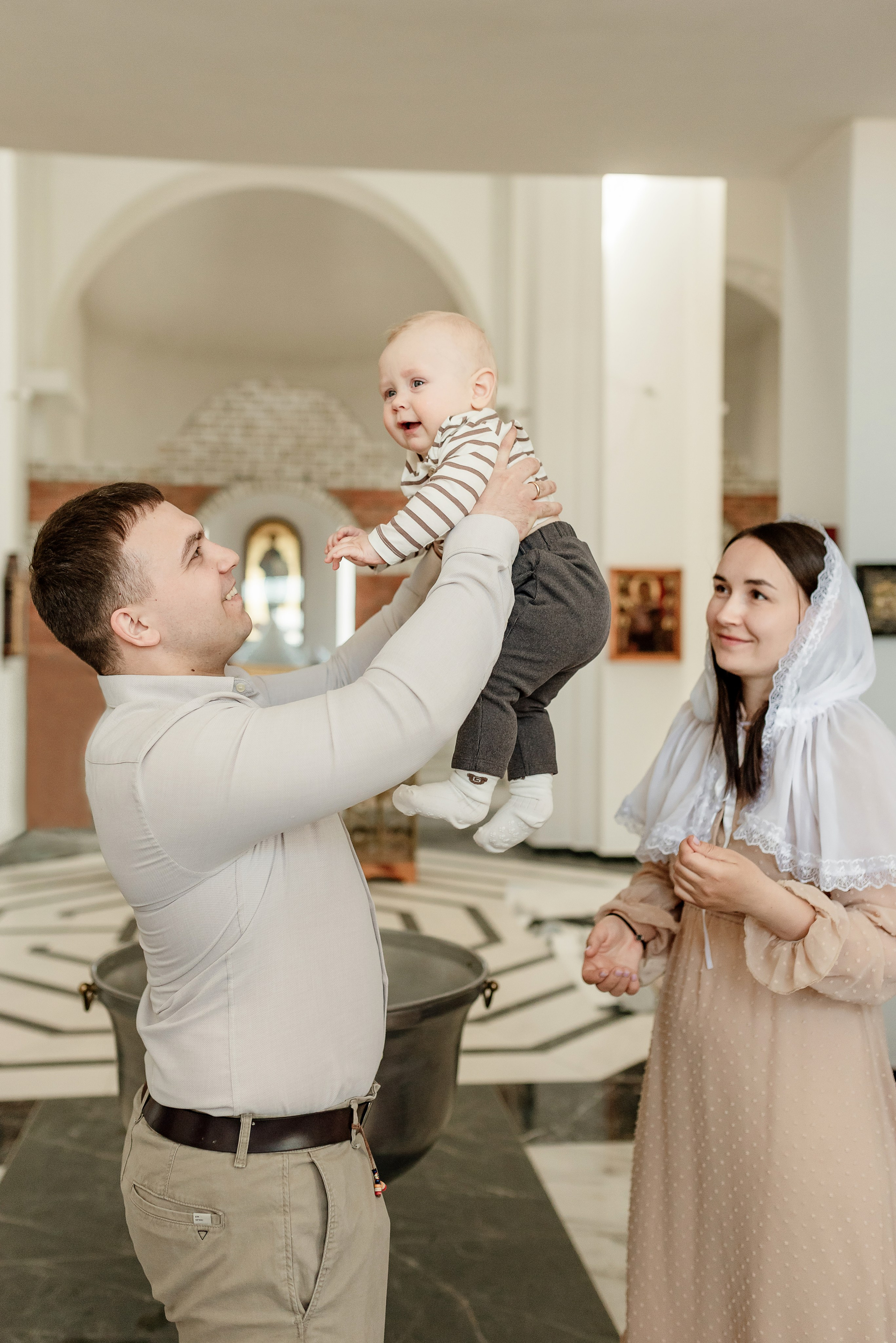 Крещение В Новой церкви. Семейный и детский фотограф Наталья Горда