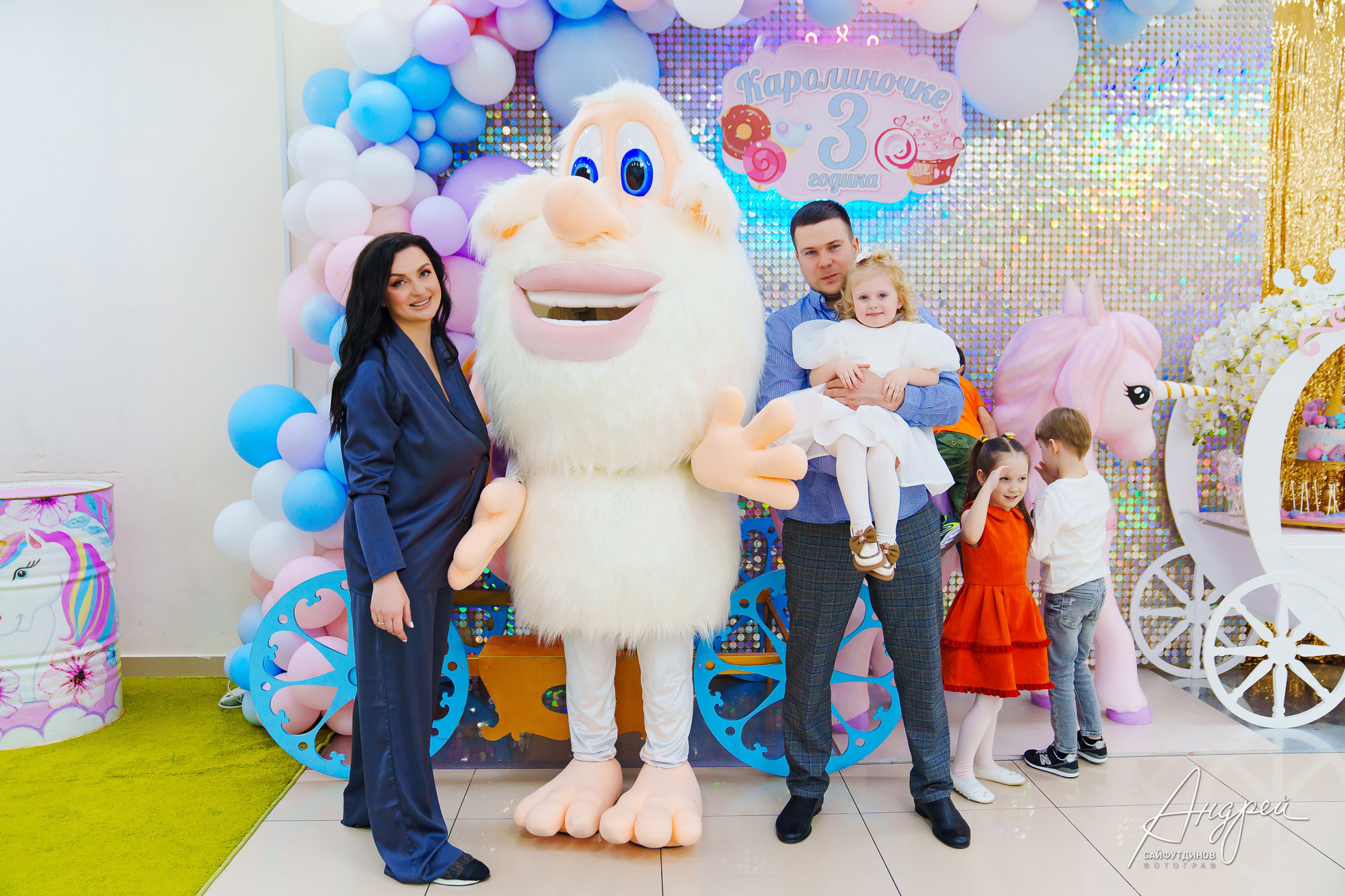 Каролине 3 года! Праздник в лофте Тайм студия. Свадебный и семейный фотограф в Ростове-на-Дону. Андрей Сайфутдинов