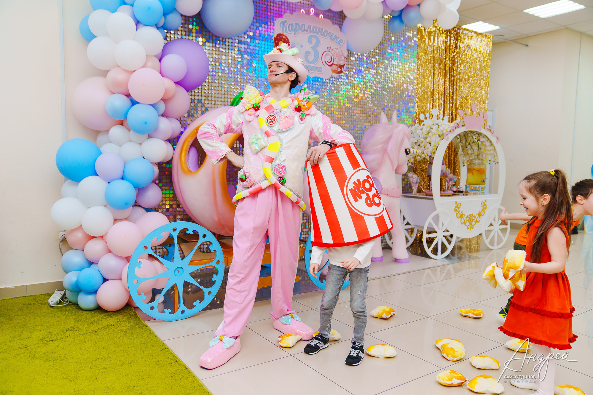 Каролине 3 года! Праздник в лофте Тайм студия. Свадебный и семейный фотограф в Ростове-на-Дону. Андрей Сайфутдинов
