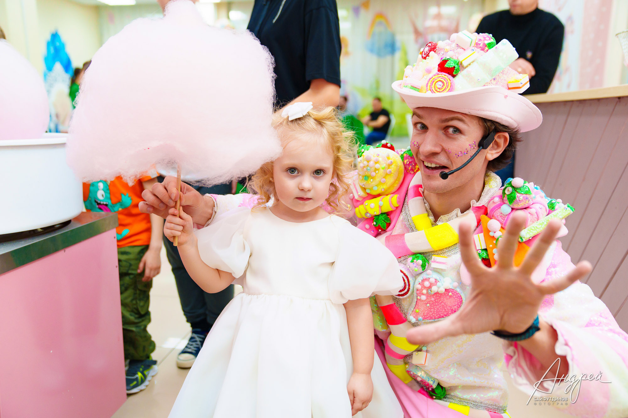Каролине 3 года! Праздник в лофте Тайм студия. Свадебный и семейный фотограф в Ростове-на-Дону. Андрей Сайфутдинов