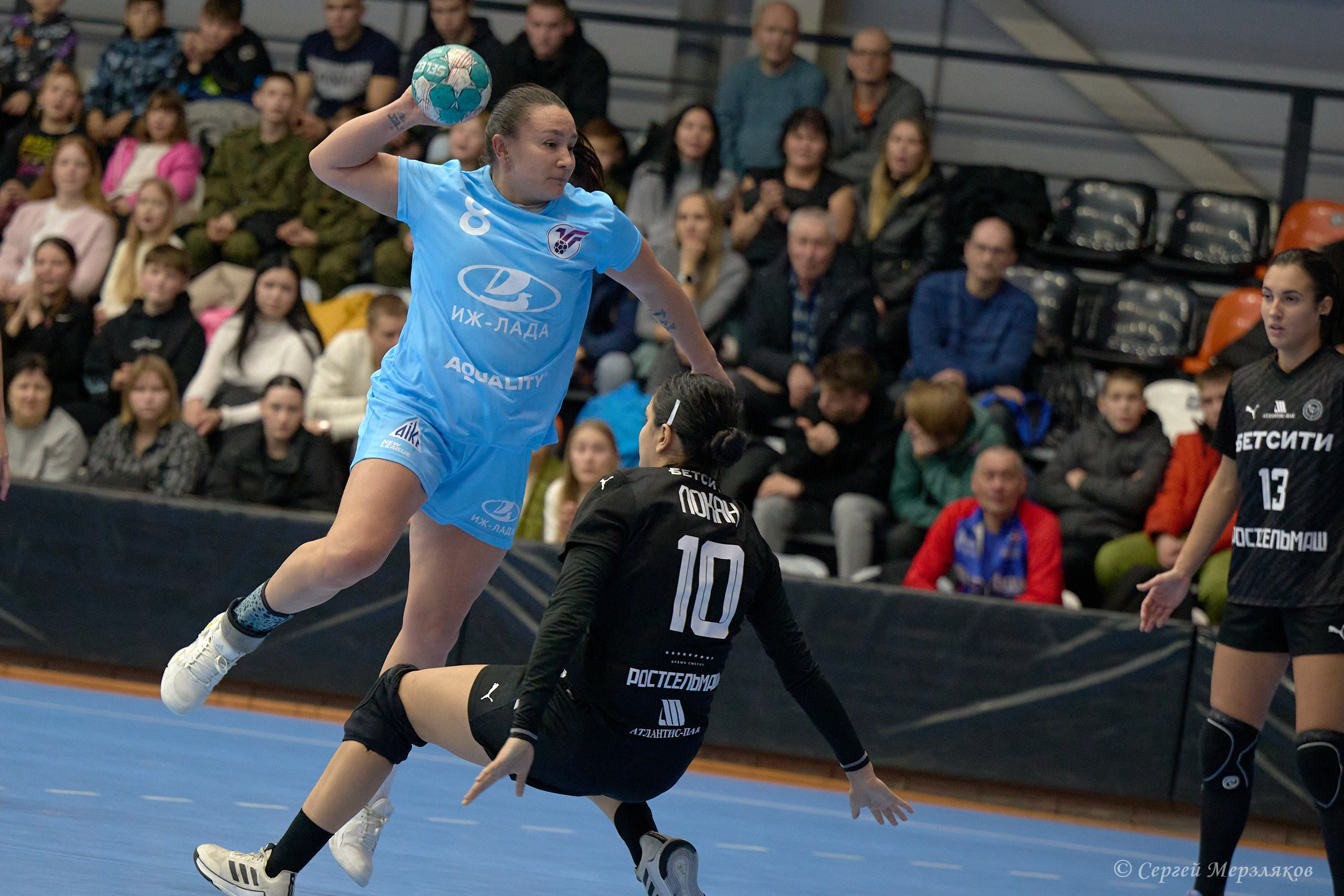 Гандбол. OLIMPBET Суперлига. «Университет» — «Ростов-Дон». Спортивный репортажный фотограф в Ижевске Сергей Мерзляков