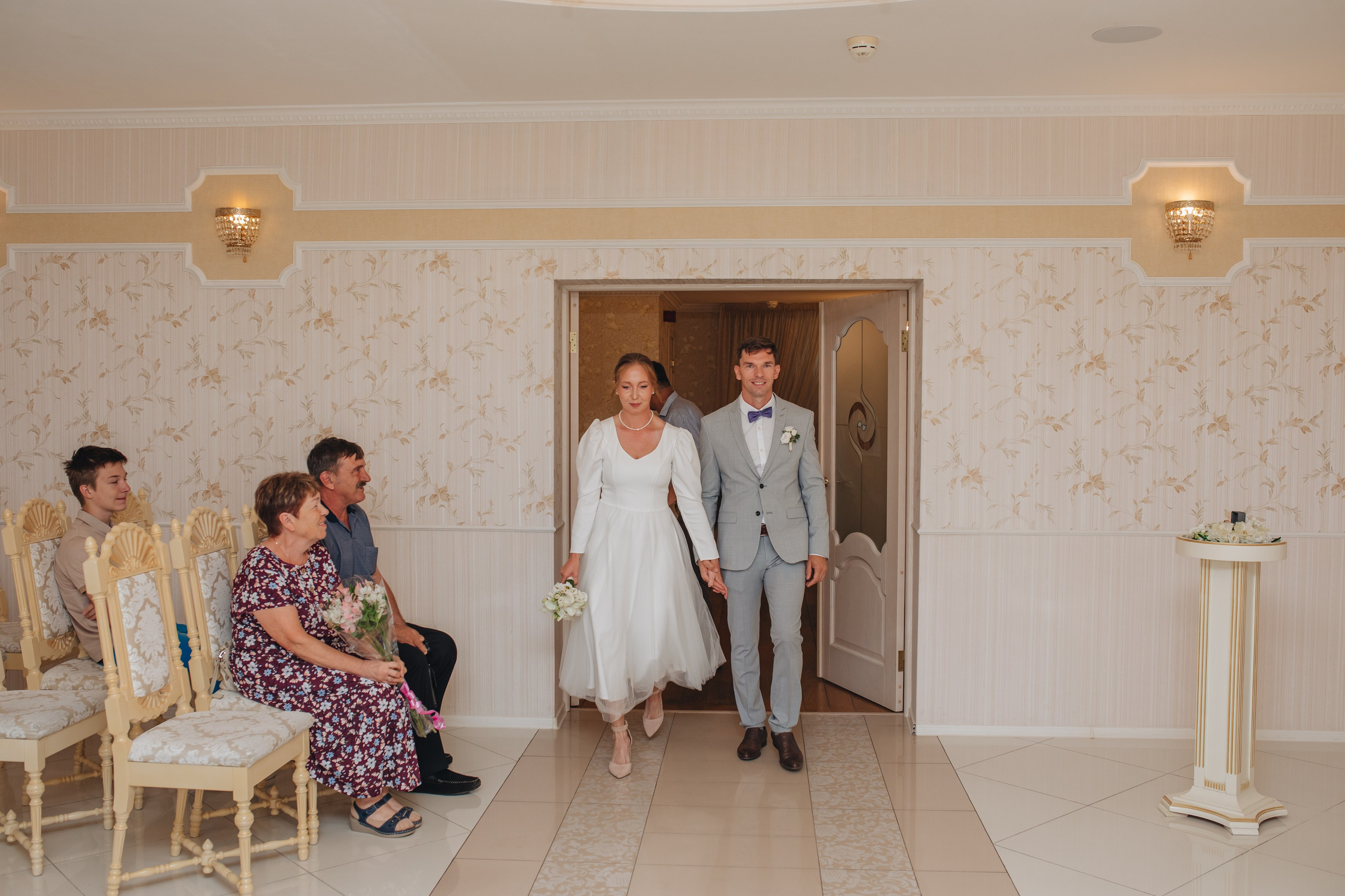 Александр и Вероника. Регистрация брака в Сестрорецке и прогулка. Свадебный и семейный фотограф в Санкт-Петербурге и Сестрорецке