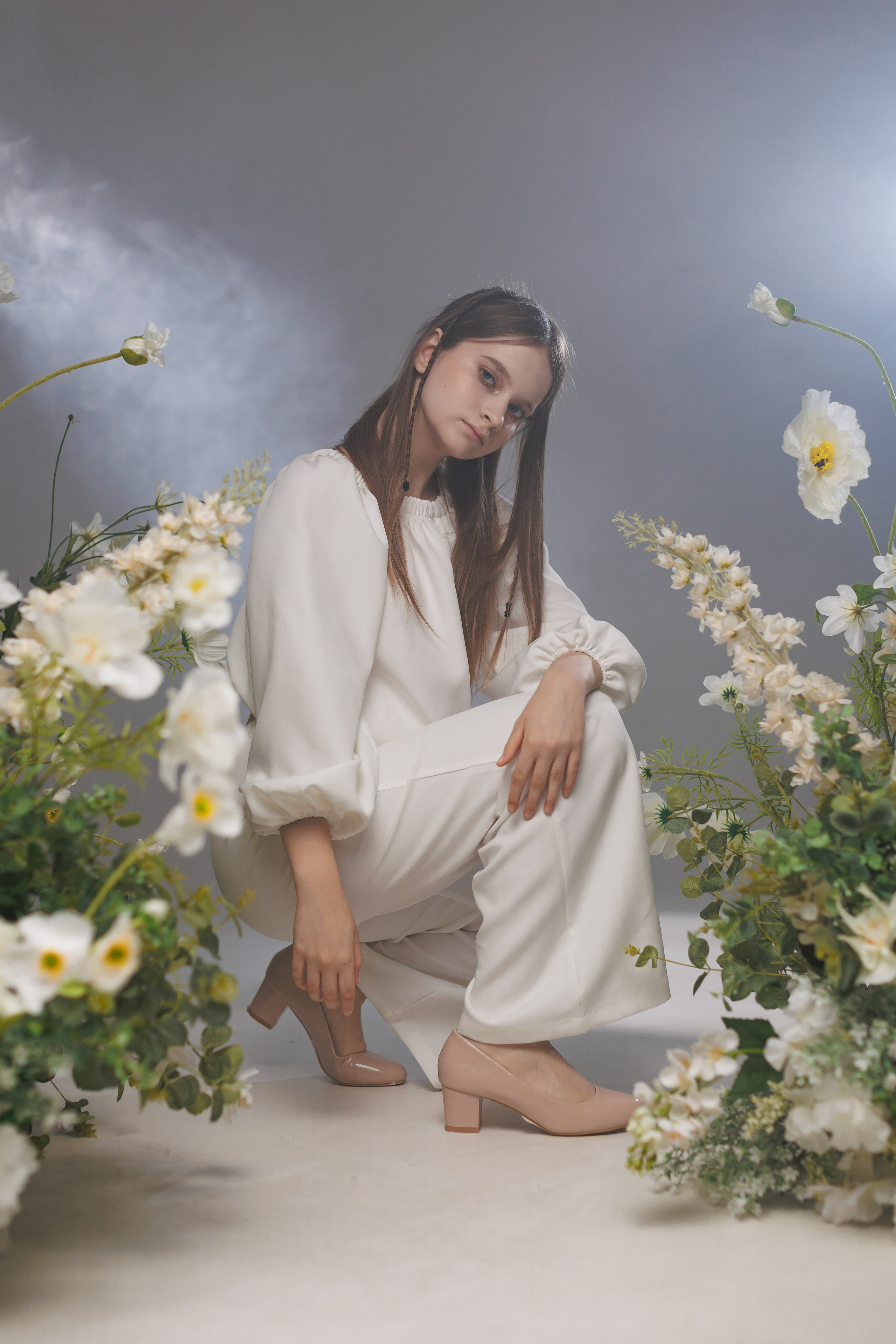 Съемка с цветами для модельного агентства. Анна Демидец — фотограф и маркетолог в Новошахтинске, Шахтах и Ростове-на-Дону