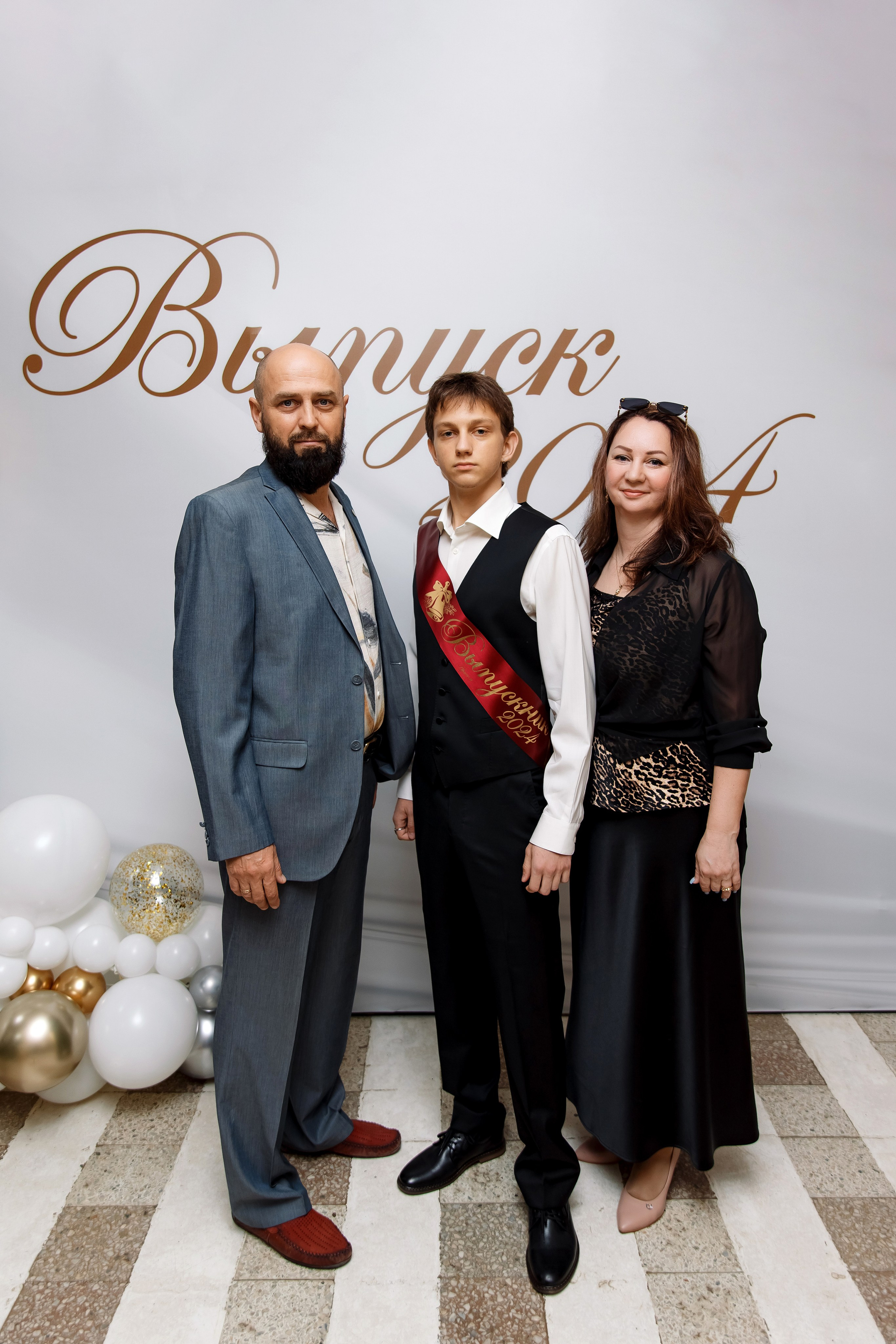 11 класс Последний звонок. Фотограф Любовь Корниенко, Примоский край