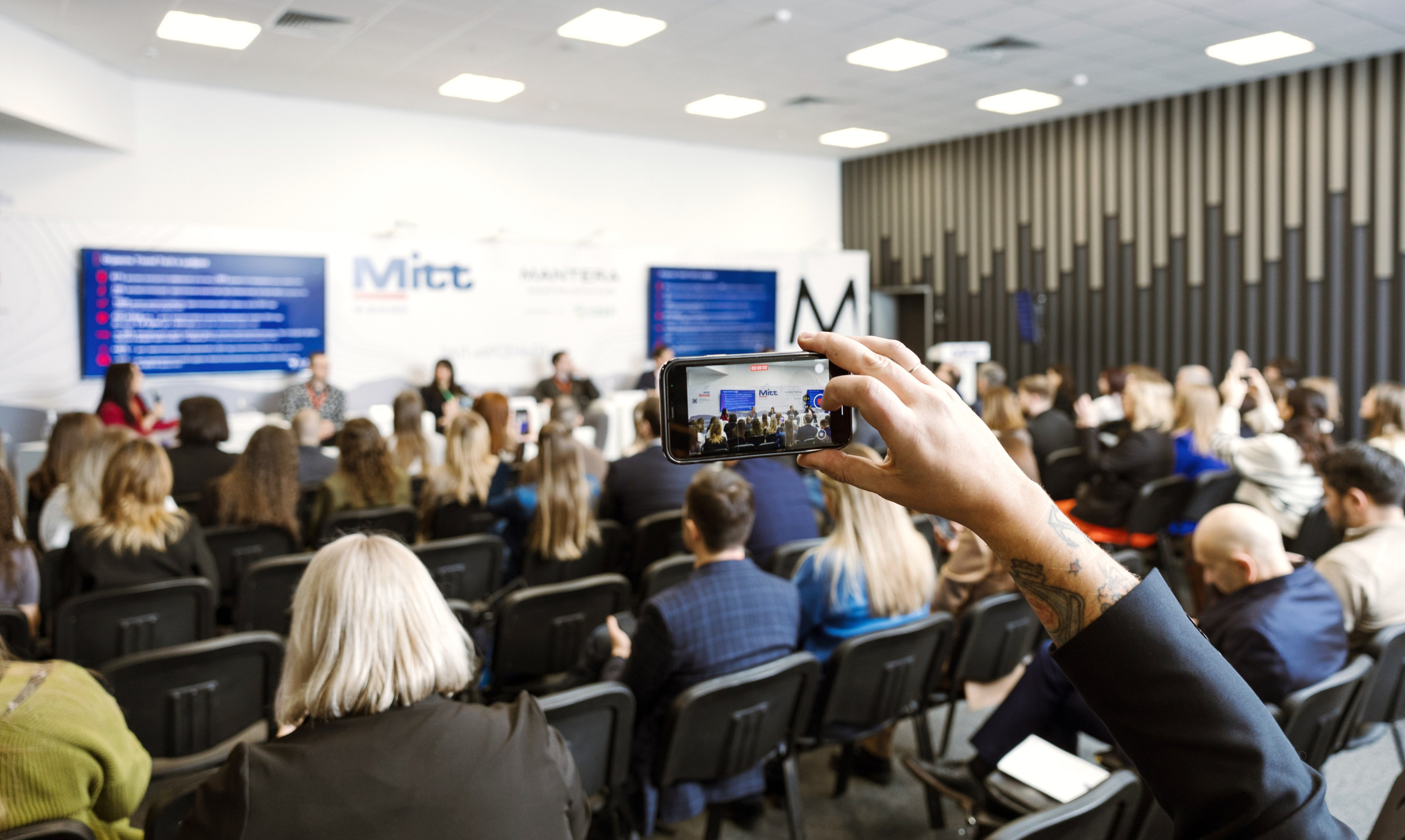 MITT-Otello. Портретный и ивент-фотограф в Москве