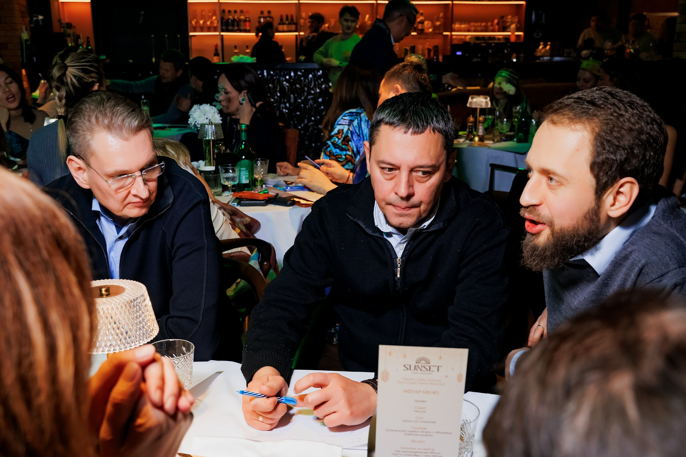Вокруг Света за 60 Секунд-Sunset Meat Restaurant. Репортажный фотограф в Алматы Каюпов Сержан