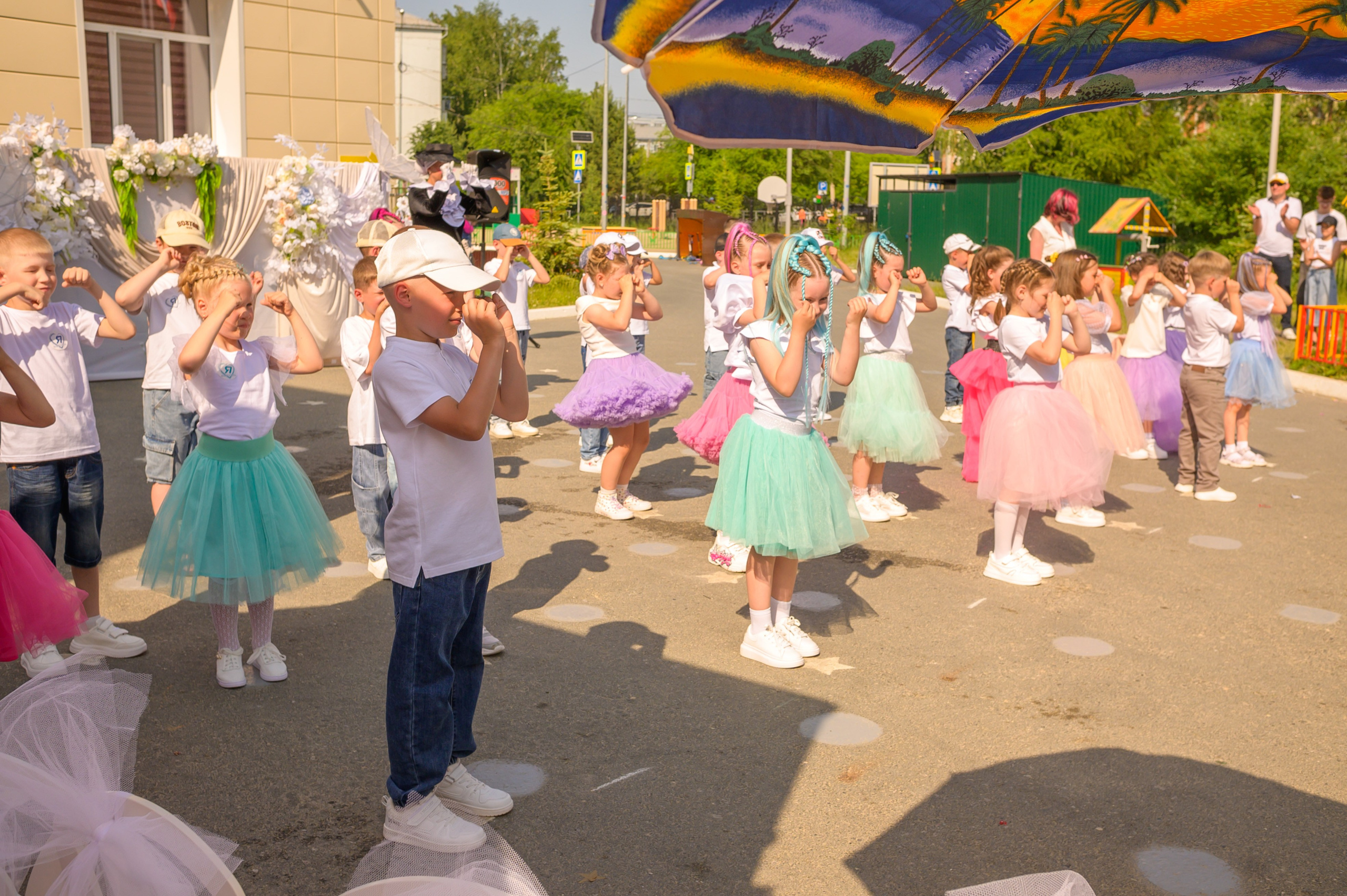 Репортаж выпускного группа «Фантазёры» 3 садик. Фотограф новорожденных, семейный детский в Тюмени Татьяна Морозова