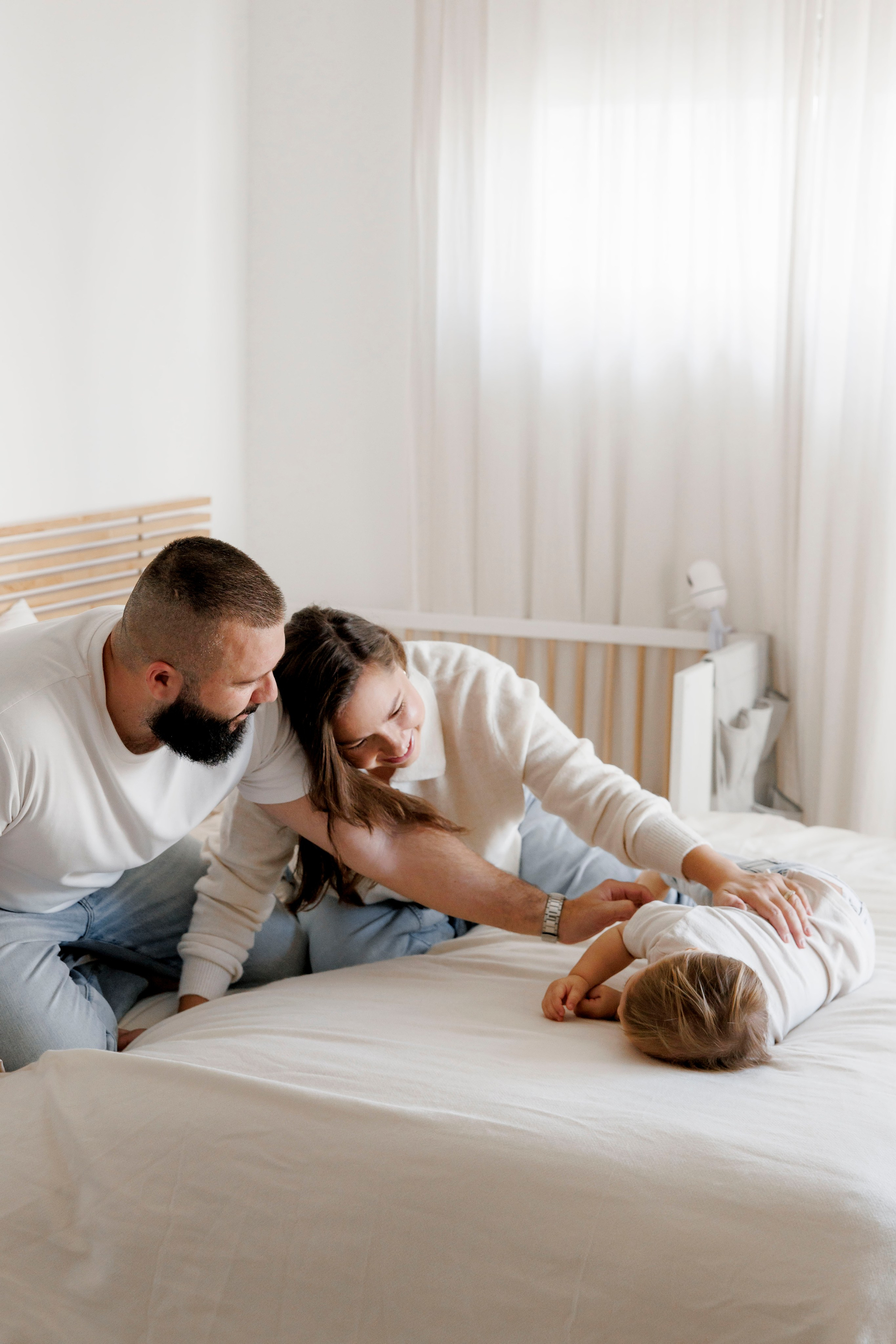 Pregnancy & Family photoshoot at home. Wedding and family photographer