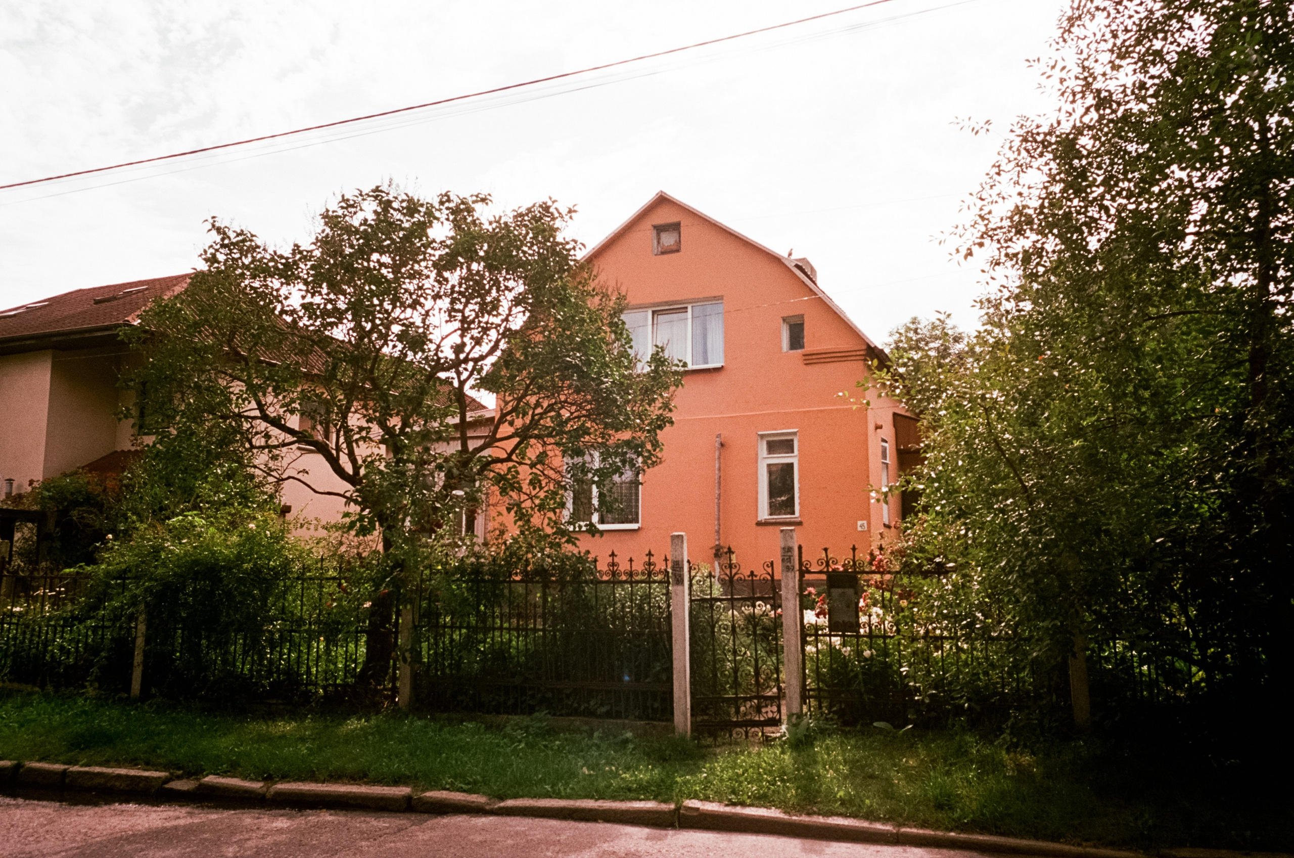 Калининградский стрит. Амалиенау, пруд Поплавок и старые улочки. Фотограф-документалист Мария Осокина