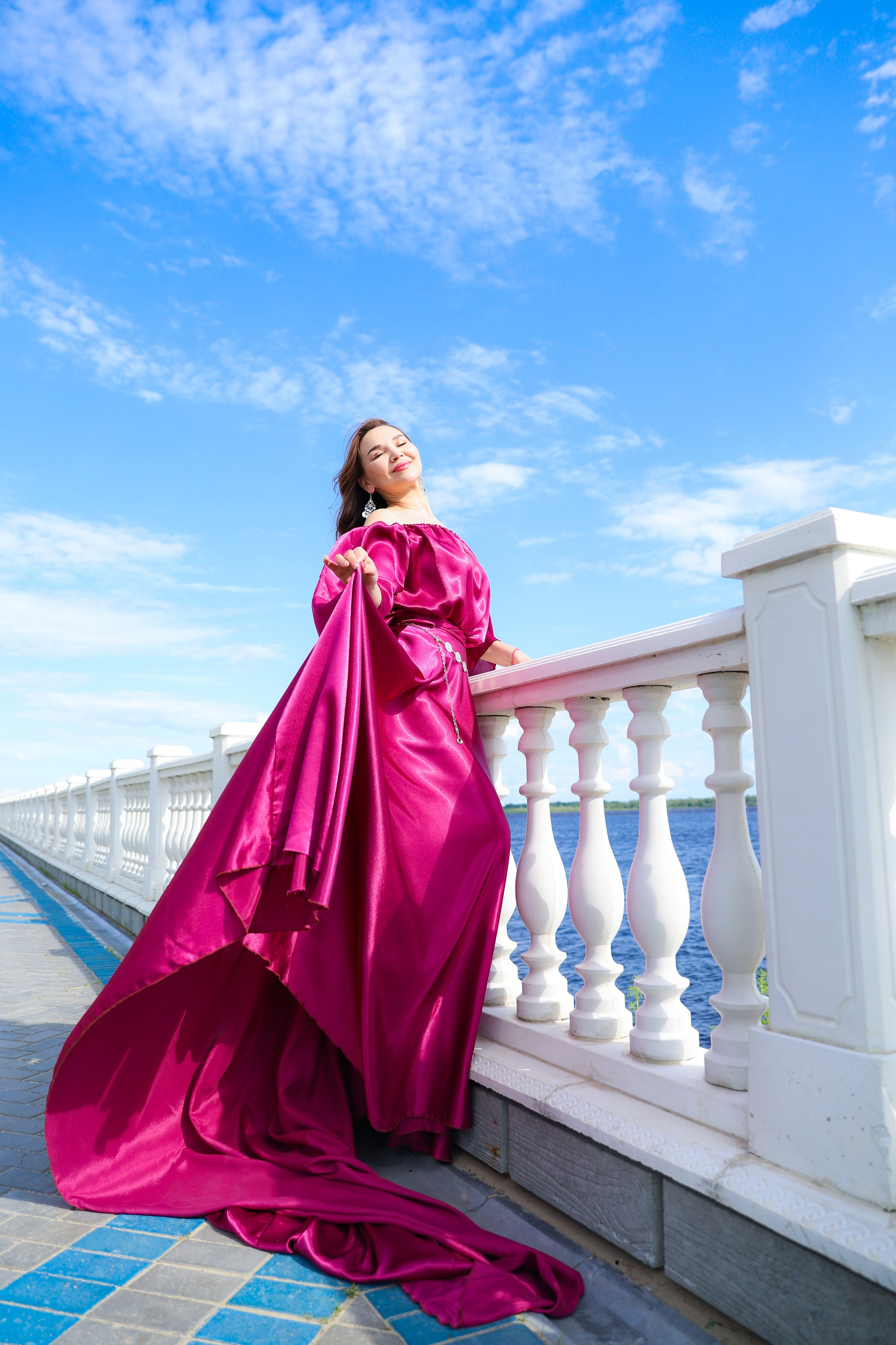 Съемка на белой набережной. Фотограф в Сургуте Брызгунова Анастасия