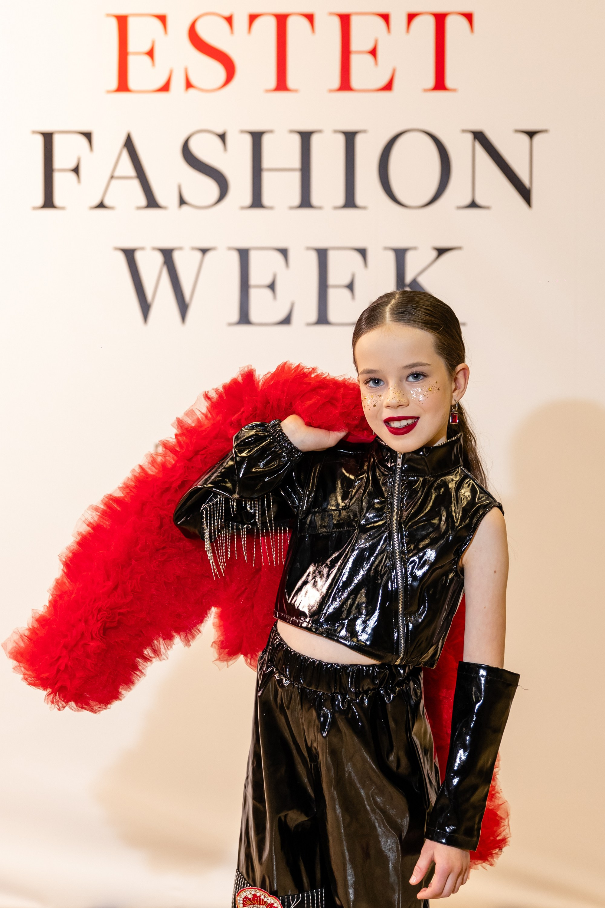 ESTET FASHION WEEK (KIDs REVOLUTION). Татьяна Чернышова свадебный фотограф Москва